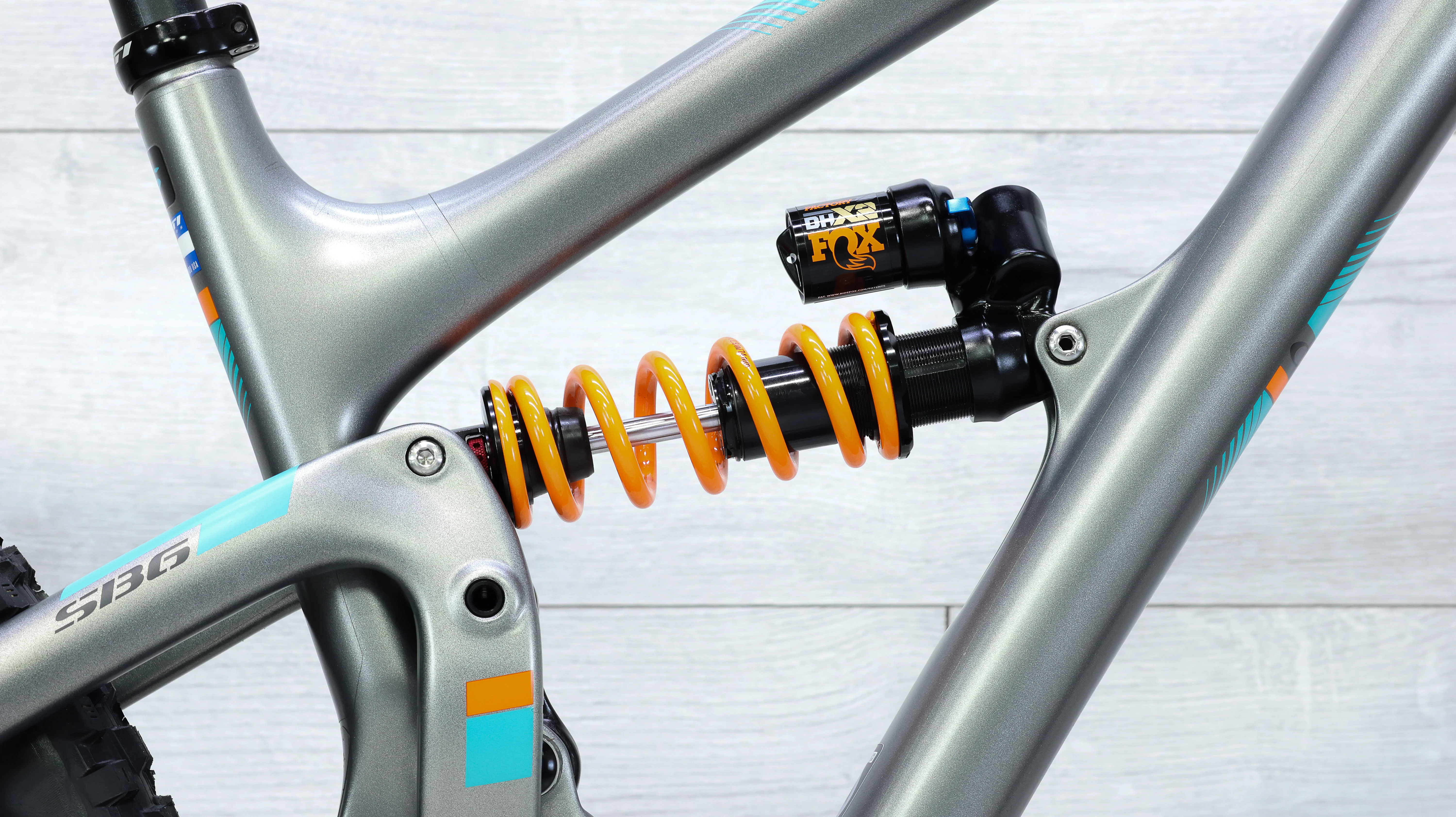 Yeti SB6 Turq Mountain Bike - 2019, Small - Image 10