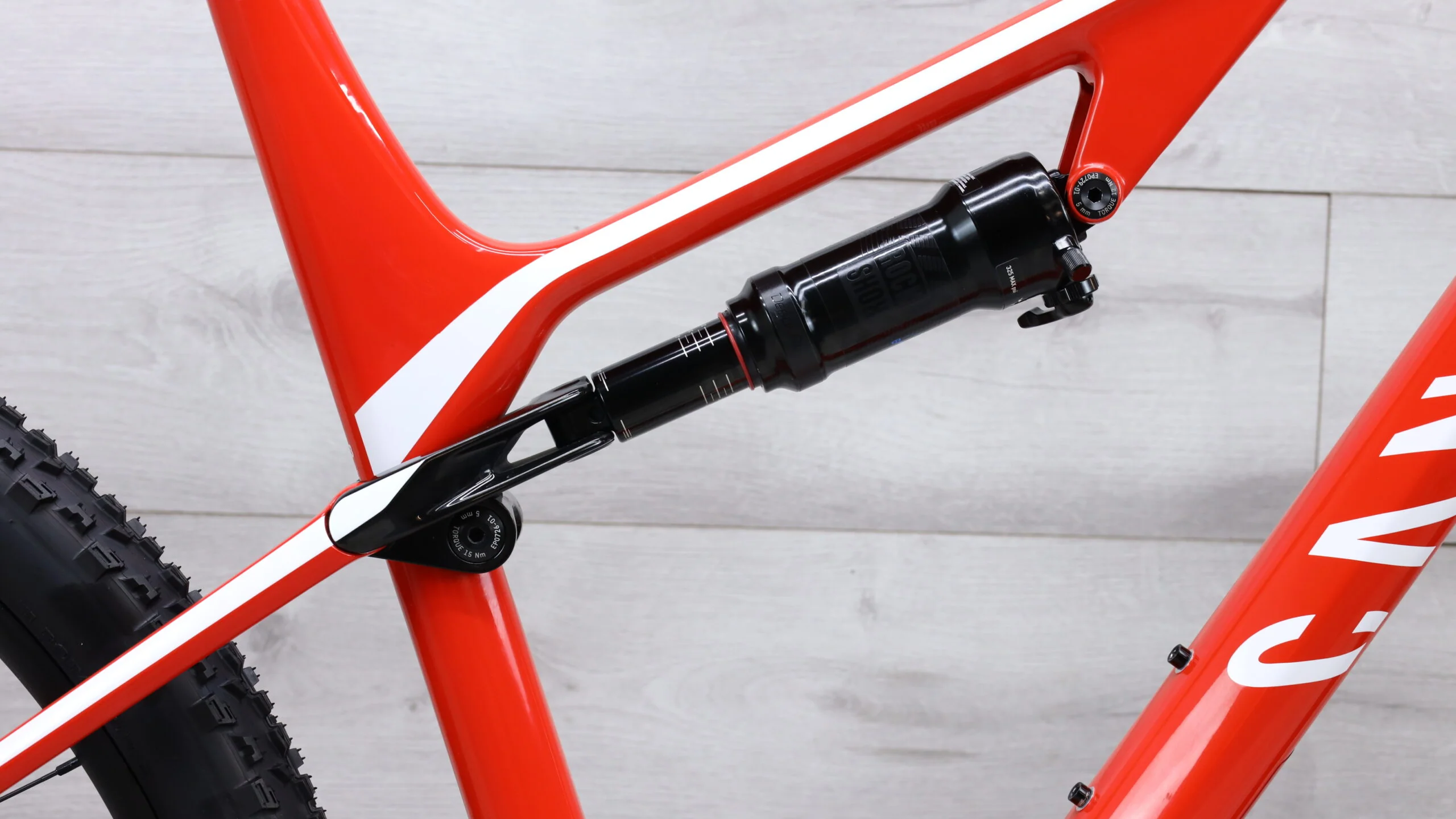 2020 Canyon Lux CF SL 8.0  Mountain Bike - X-Large - Image 9