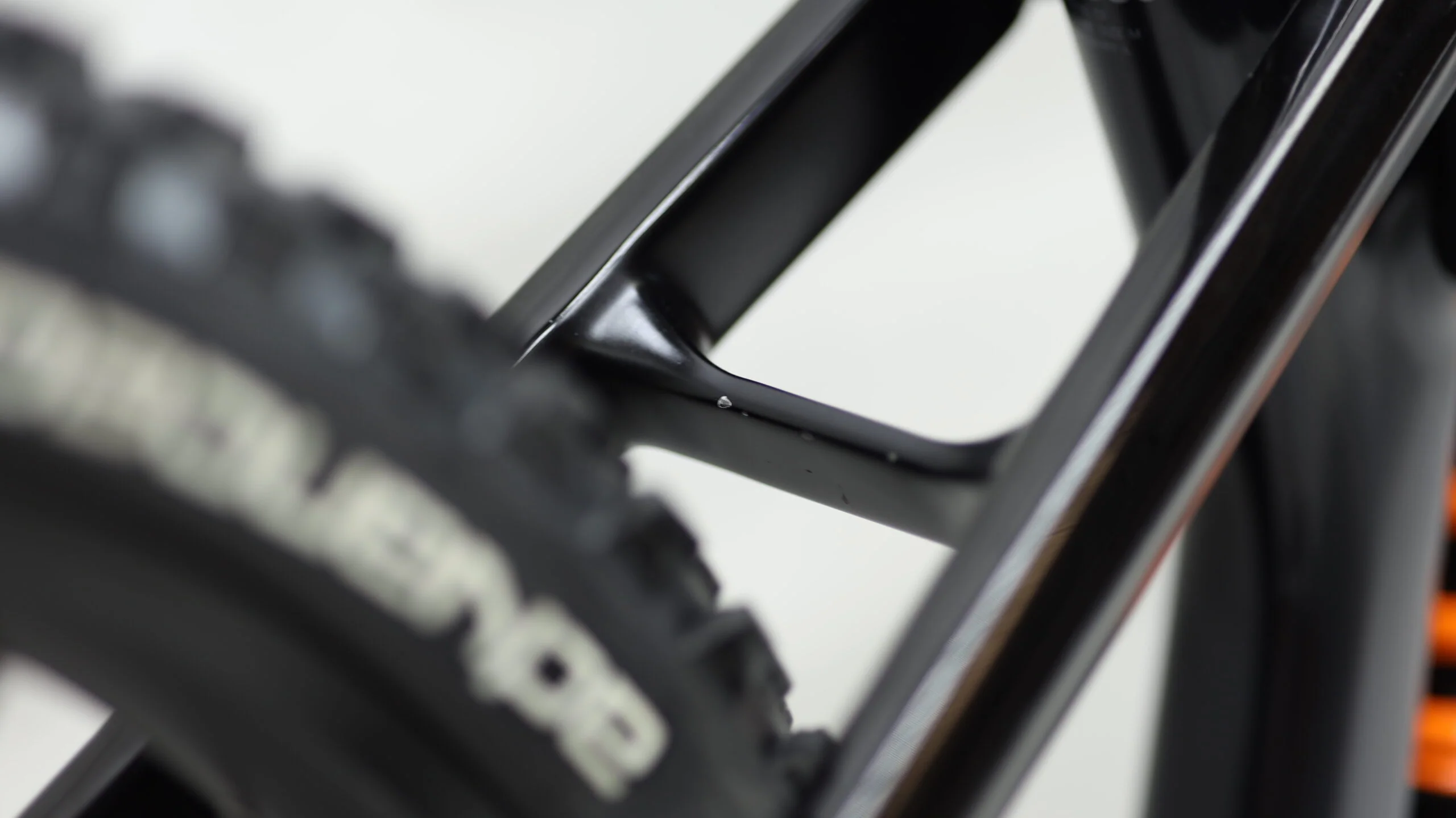 2020 Canyon Strive CF  Mountain Bike - Medium - Image 14