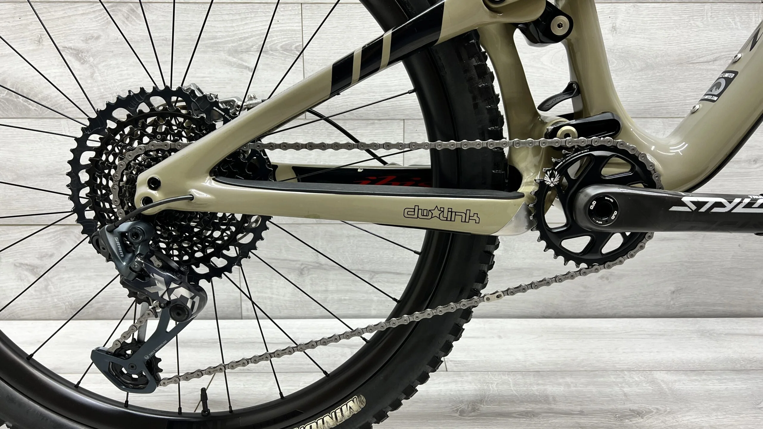 2020 Ibis Mojo HD5  Mountain Bike - Medium - Image 10