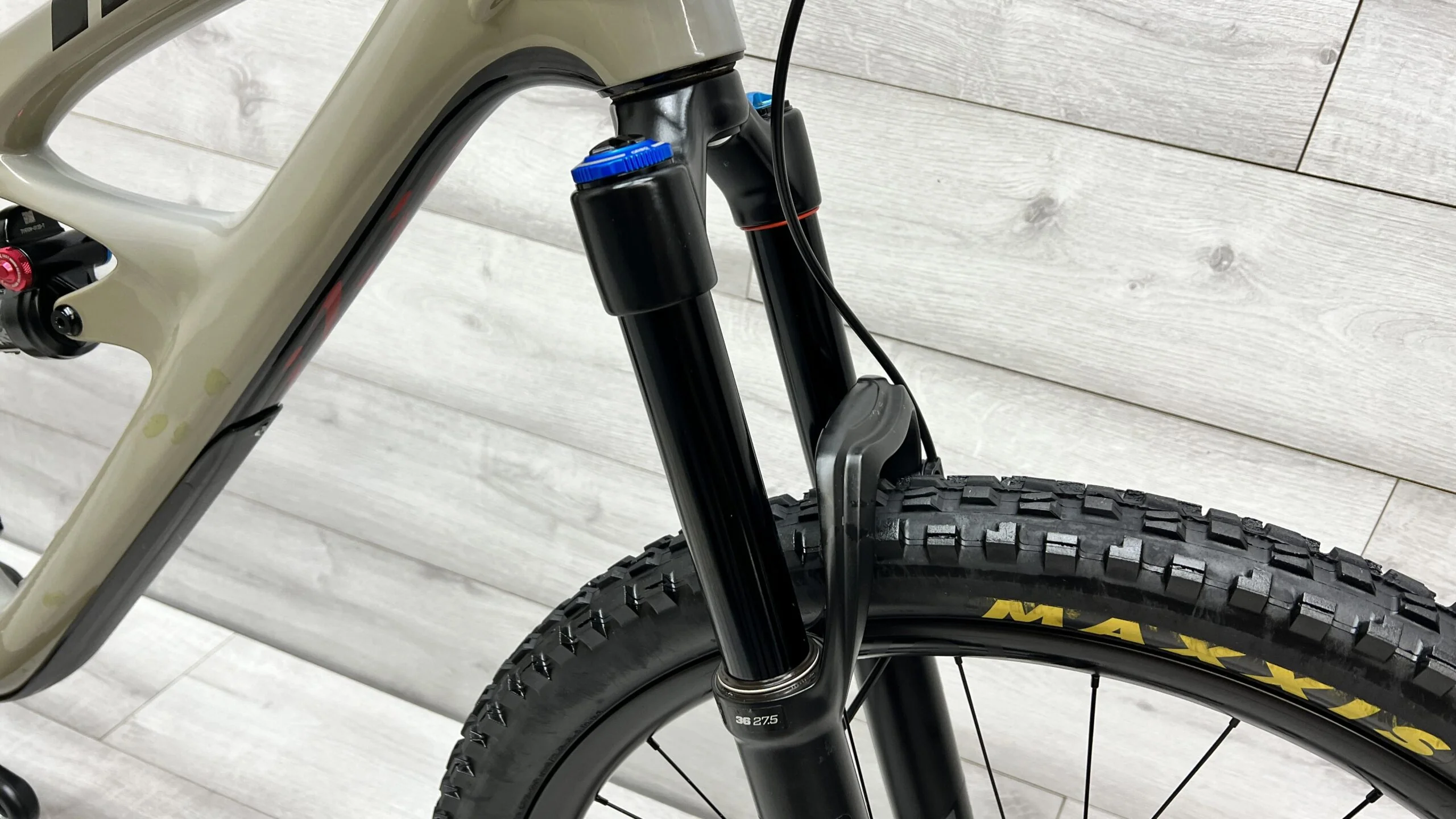 2020 Ibis Mojo HD5  Mountain Bike - Medium - Image 8