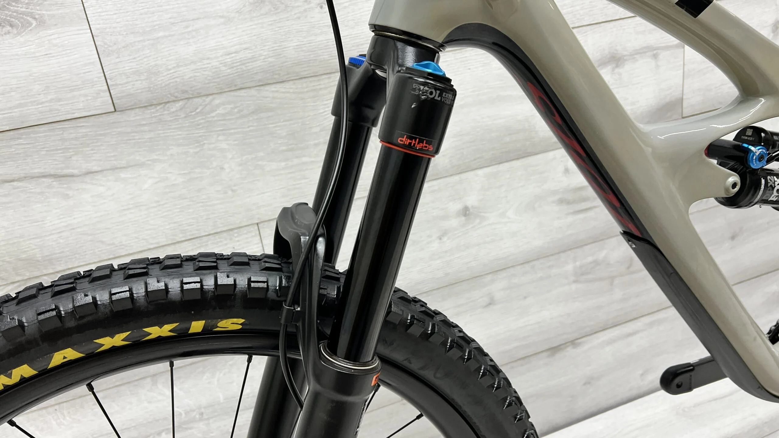 2020 Ibis Mojo HD5  Mountain Bike - Medium - Image 9