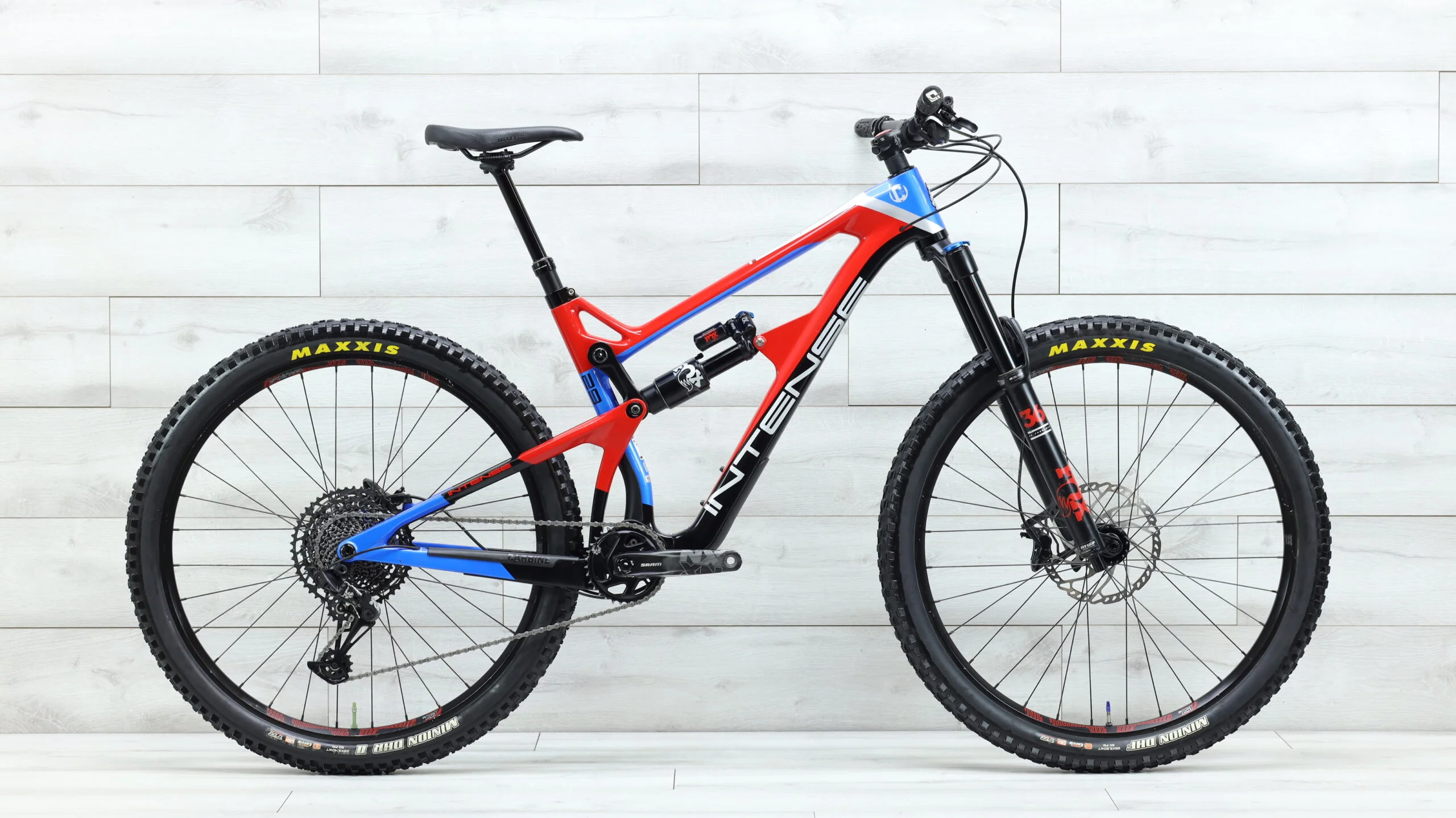 2020 Intense Carbine Expert Mountain Bike - Large