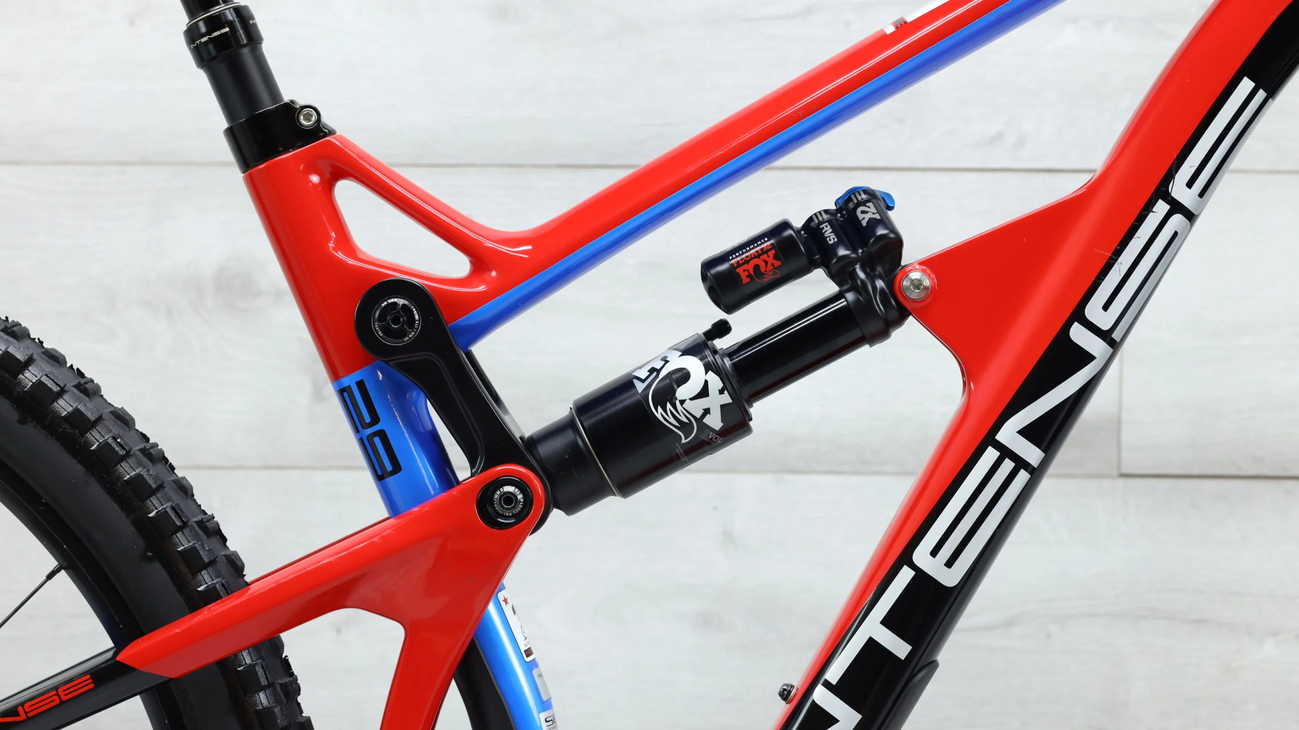 2020 Intense Carbine Expert Mountain Bike - Large - Image 7