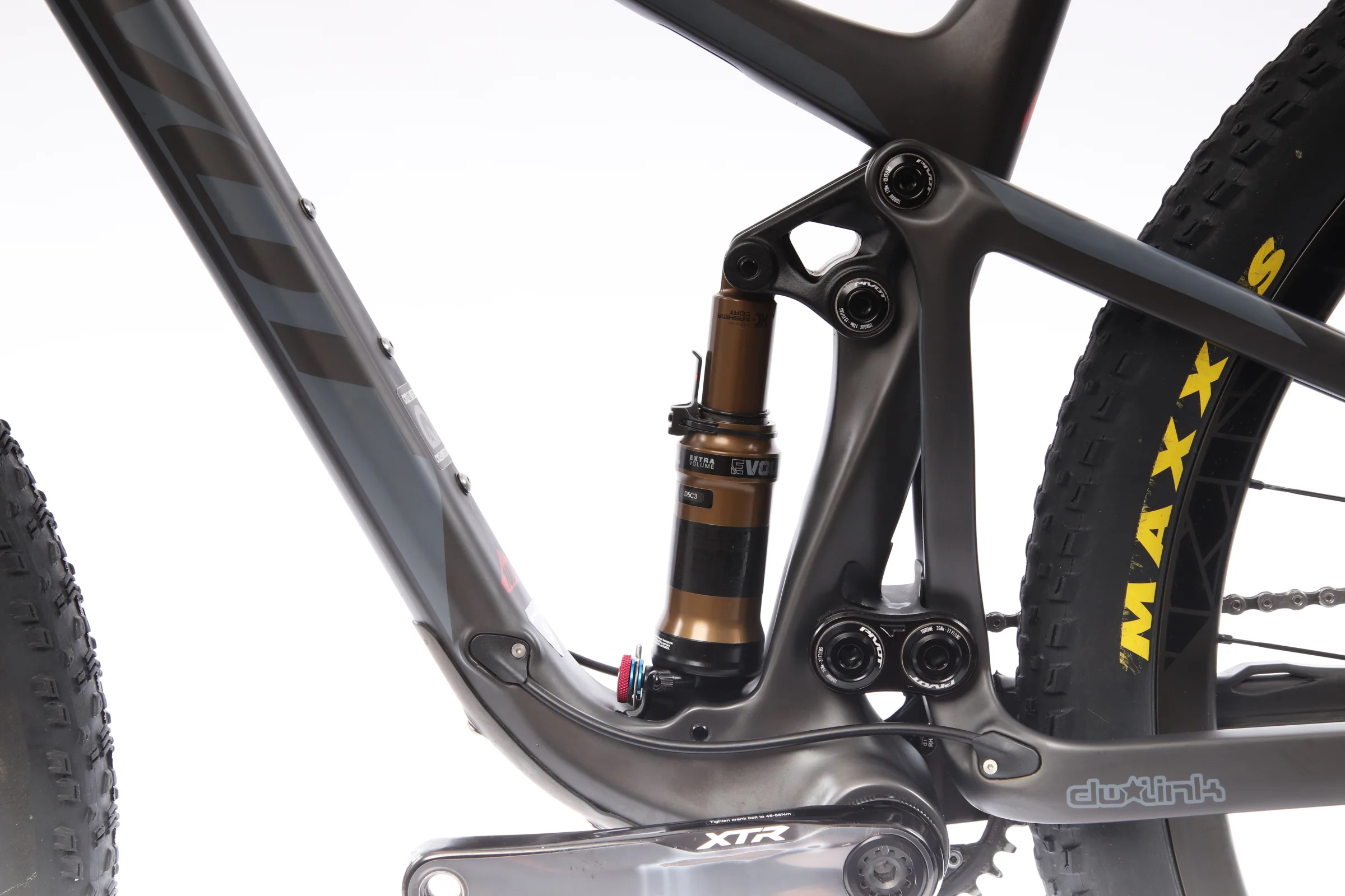 2020 Pivot Mach 4 SL  Mountain Bike - Small - Image 9