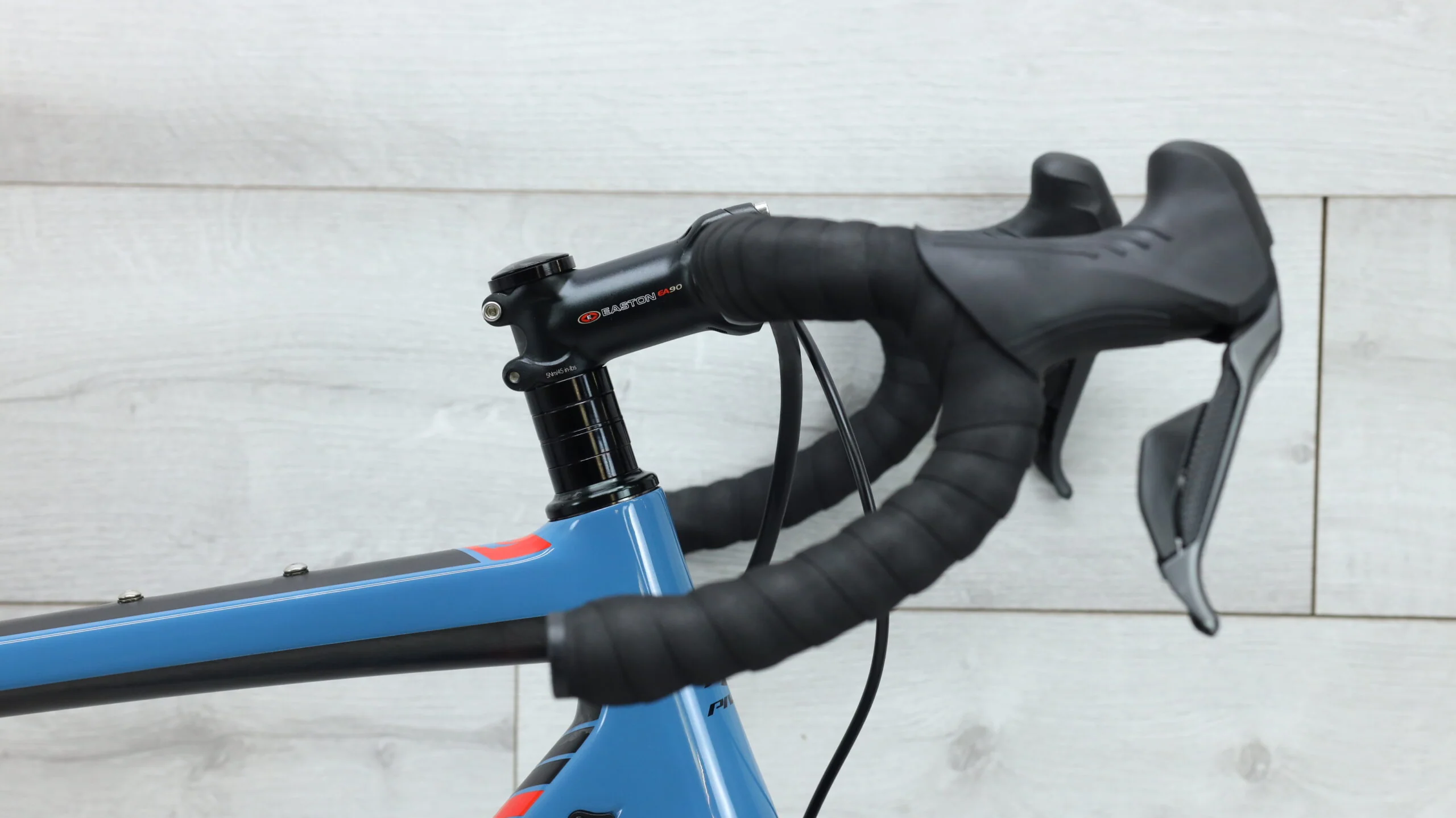 2020 Pivot Vault Gravel Bike - Medium - Image 10