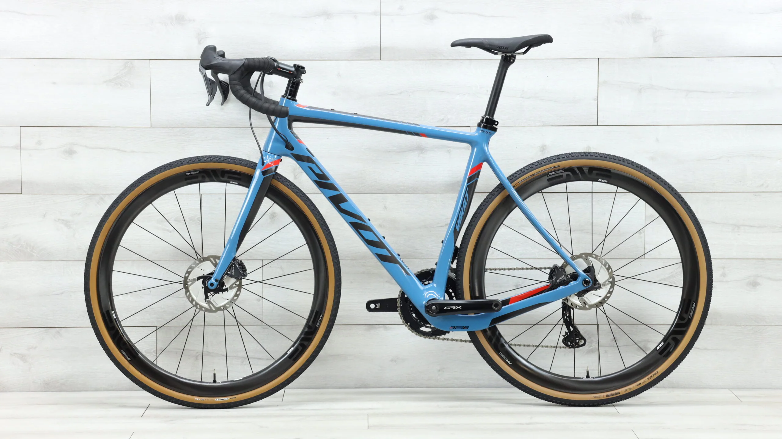 2020 Pivot Vault Gravel Bike - Medium - Image 2