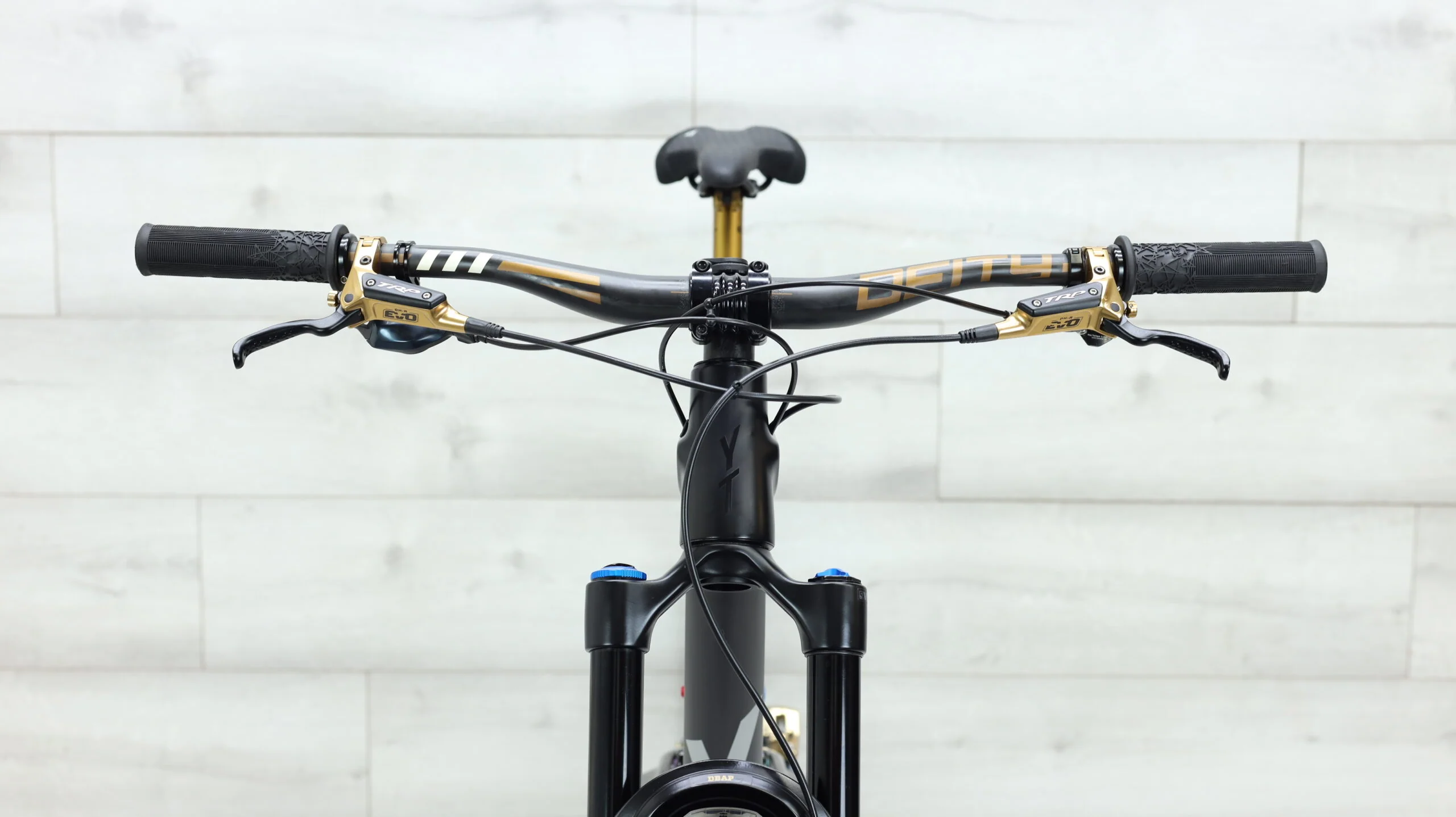 2020 YT Jeffsy Pro Race 29 Mountain Bike - X-Large - Image 11
