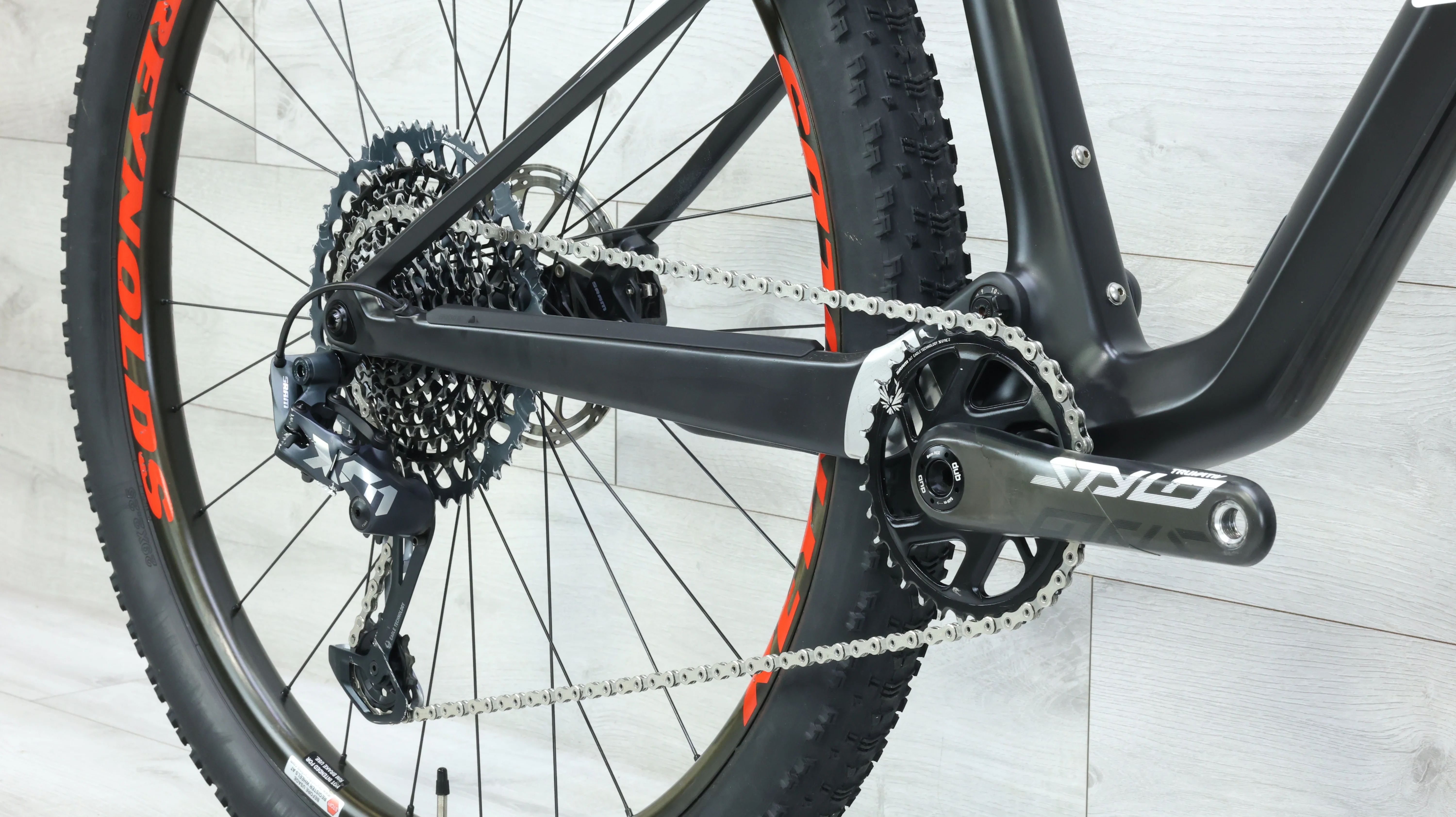 2021 Canyon Lux CF 8 Mountain Bike - Large - Image 6