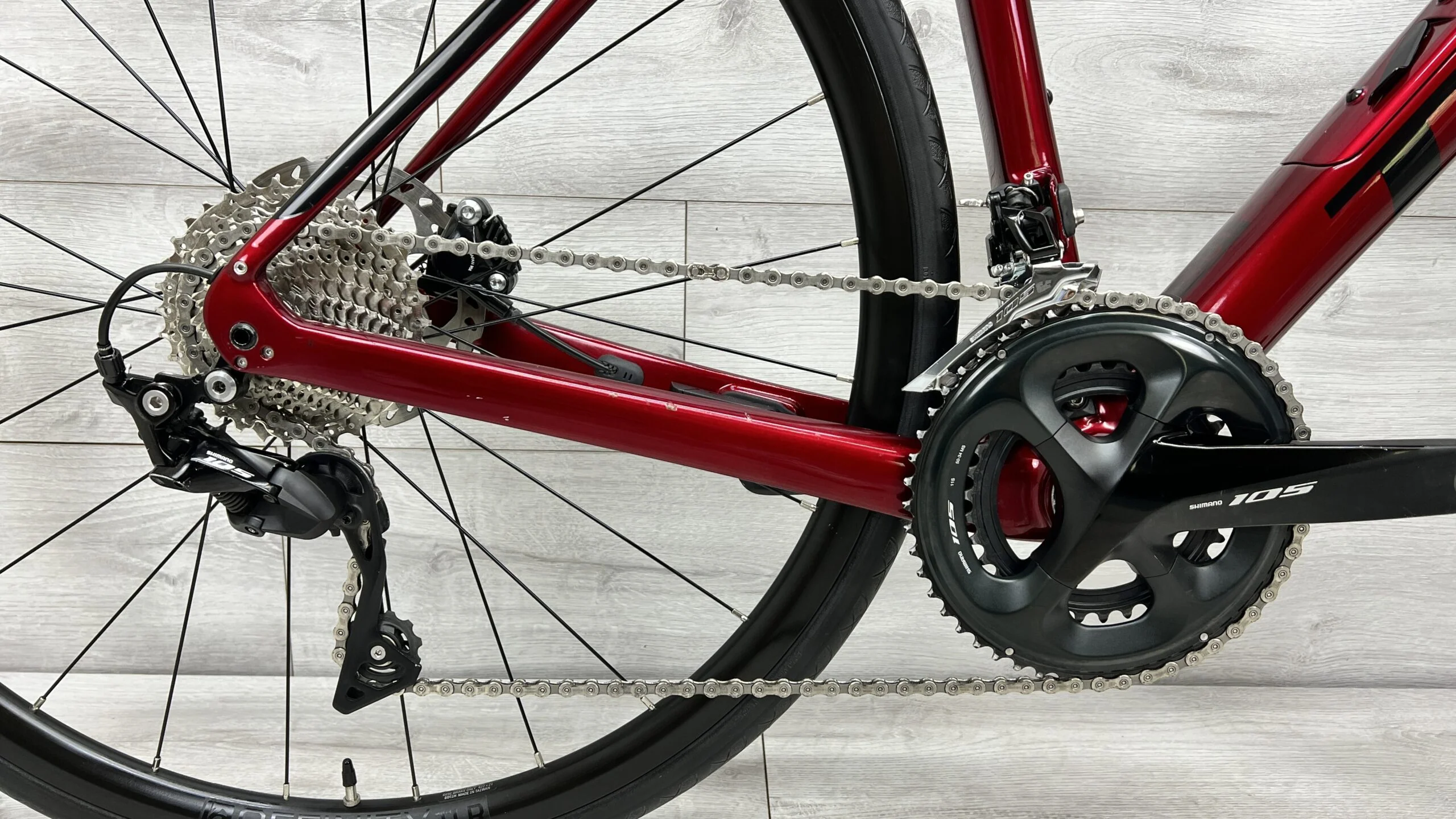 2021 Trek Domane SL 5  Road Bike - 52cm - Image 4
