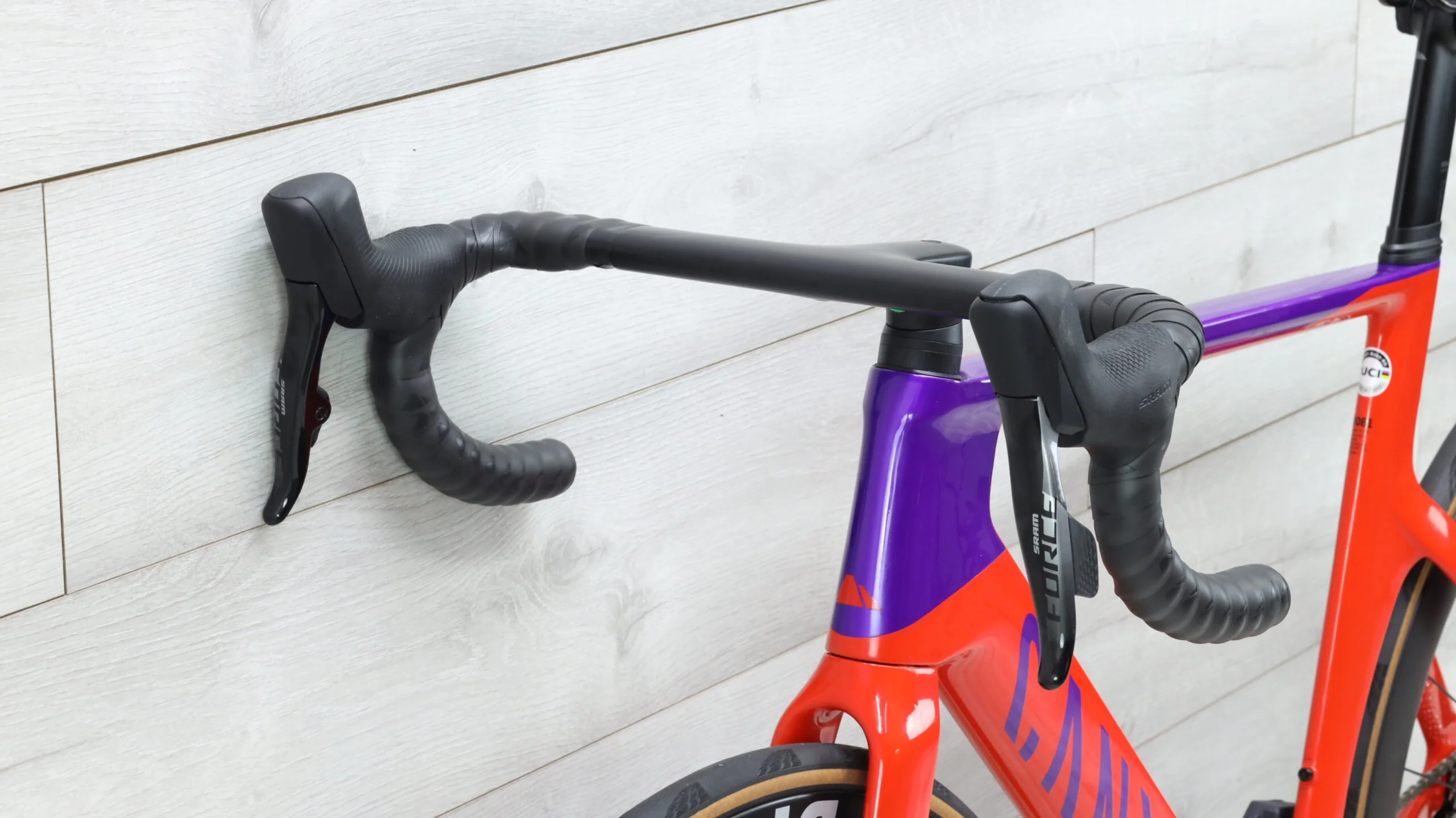 2023 Canyon Aeroad CF SLX 8 Disc eTap Road Bike - Medium - Image 8