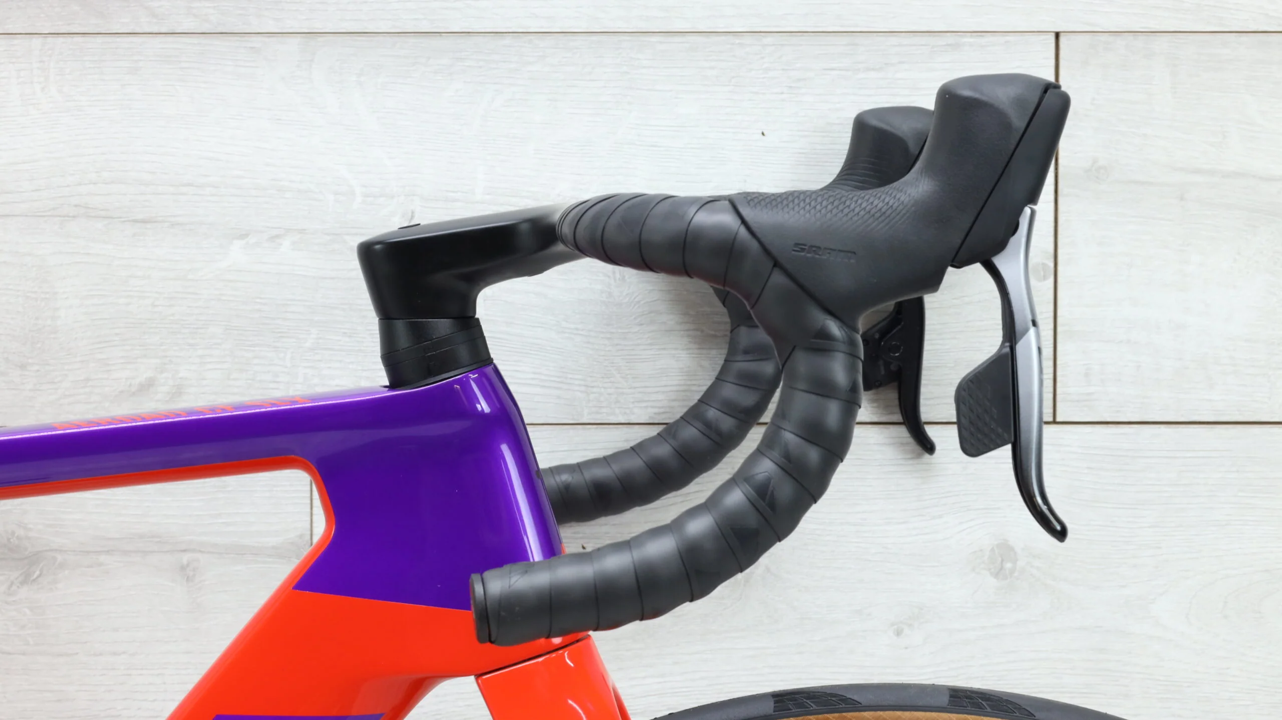 2022 Canyon Aeroad CF SLX 8 Disc eTap  Road Bike - Small - Image 9