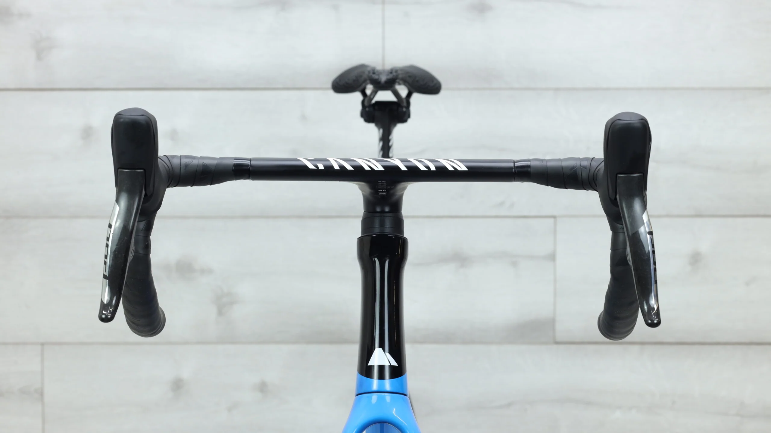 2022 Canyon Aeroad CFR Disc AXS  Road Bike - Medium - Image 11
