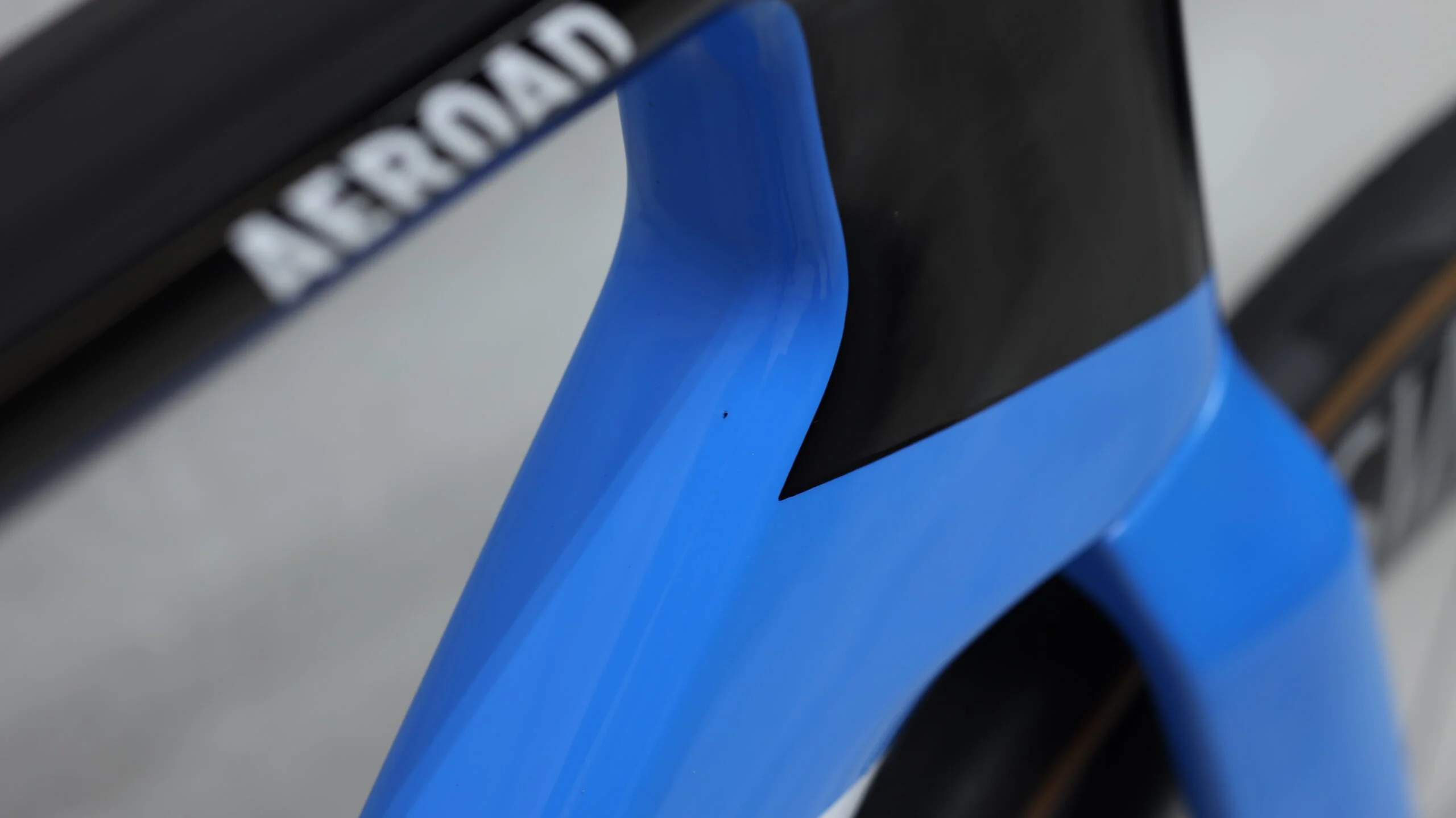 2022 Canyon Aeroad CFR Disc AXS  Road Bike - Medium - Image 14
