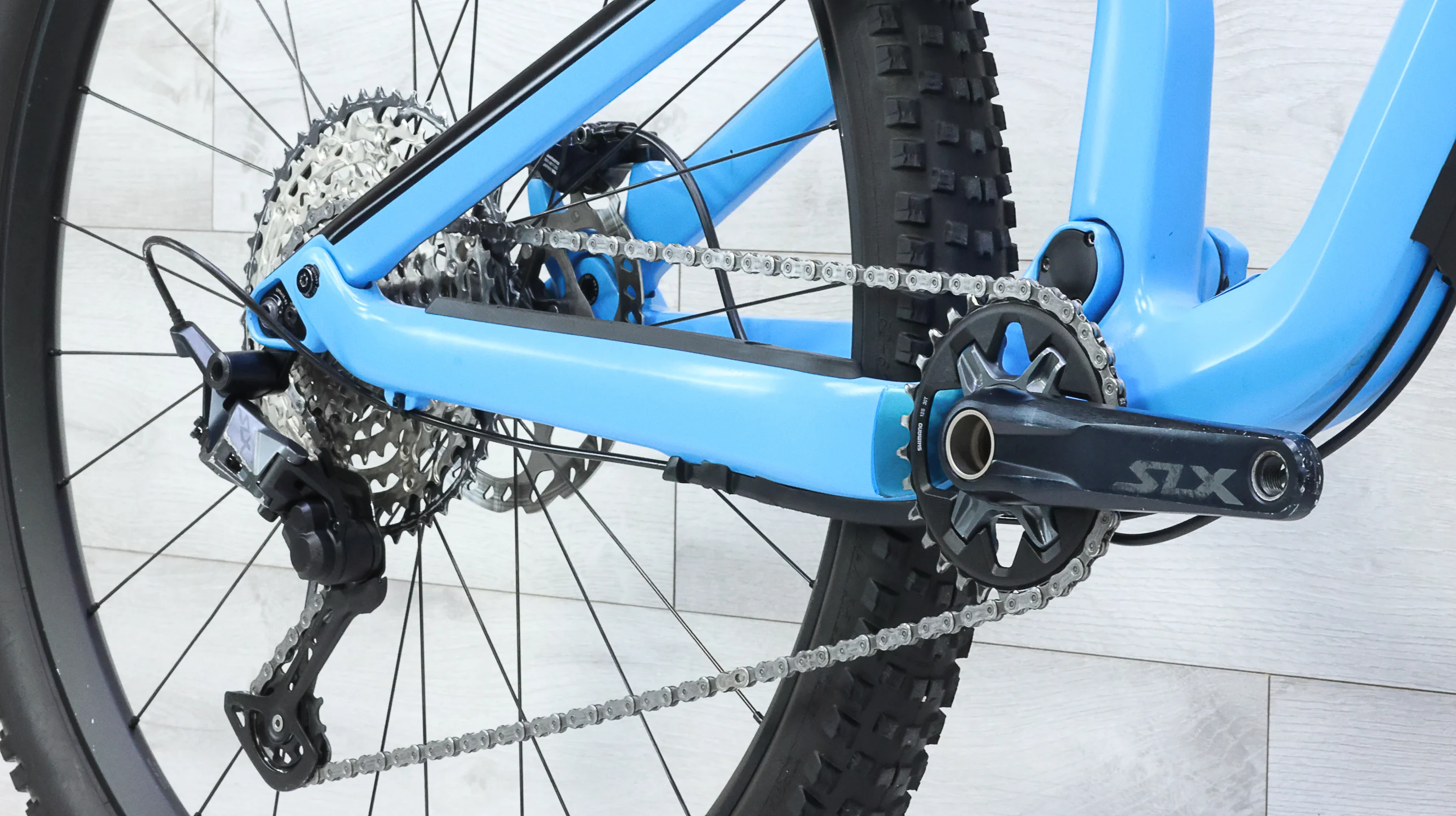Canyon Neuron CF 8 Mountain Bike - 2022, Medium - Image 6