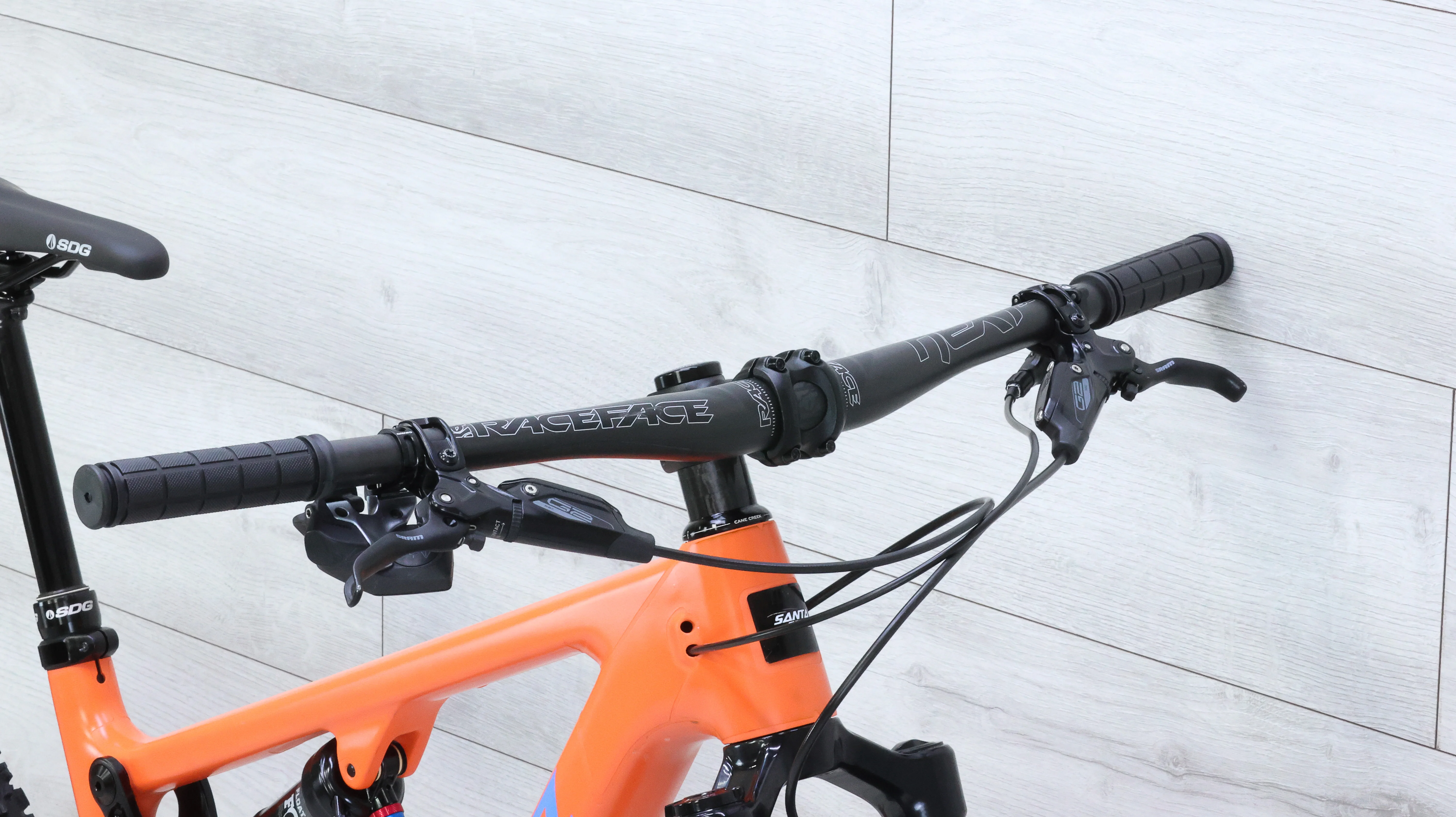 2022 Santa Cruz Blur X01 AXS TR Mountain Bike - Medium - Image 15