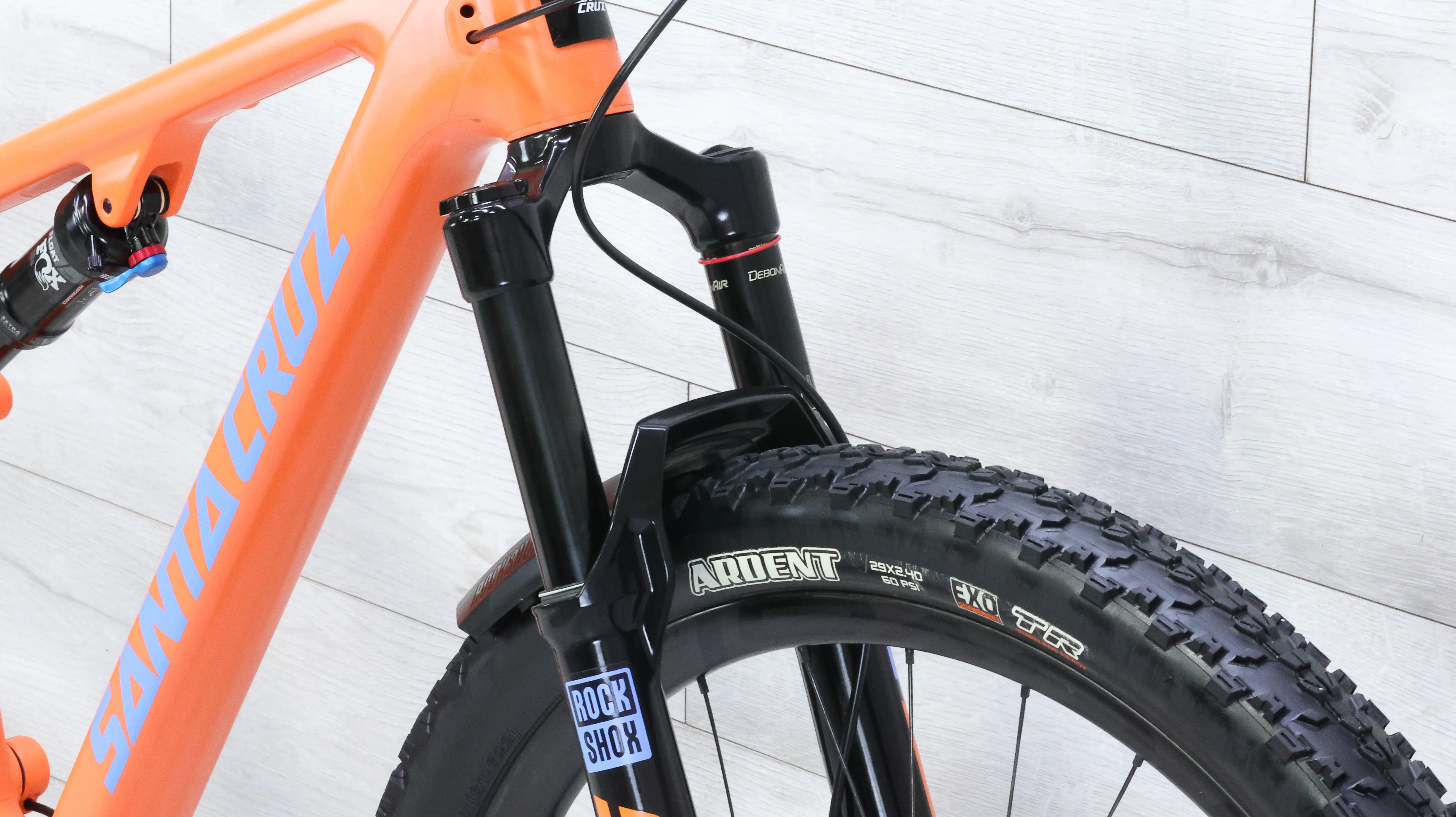 2022 Santa Cruz Blur X01 AXS TR Mountain Bike - Medium - Image 9