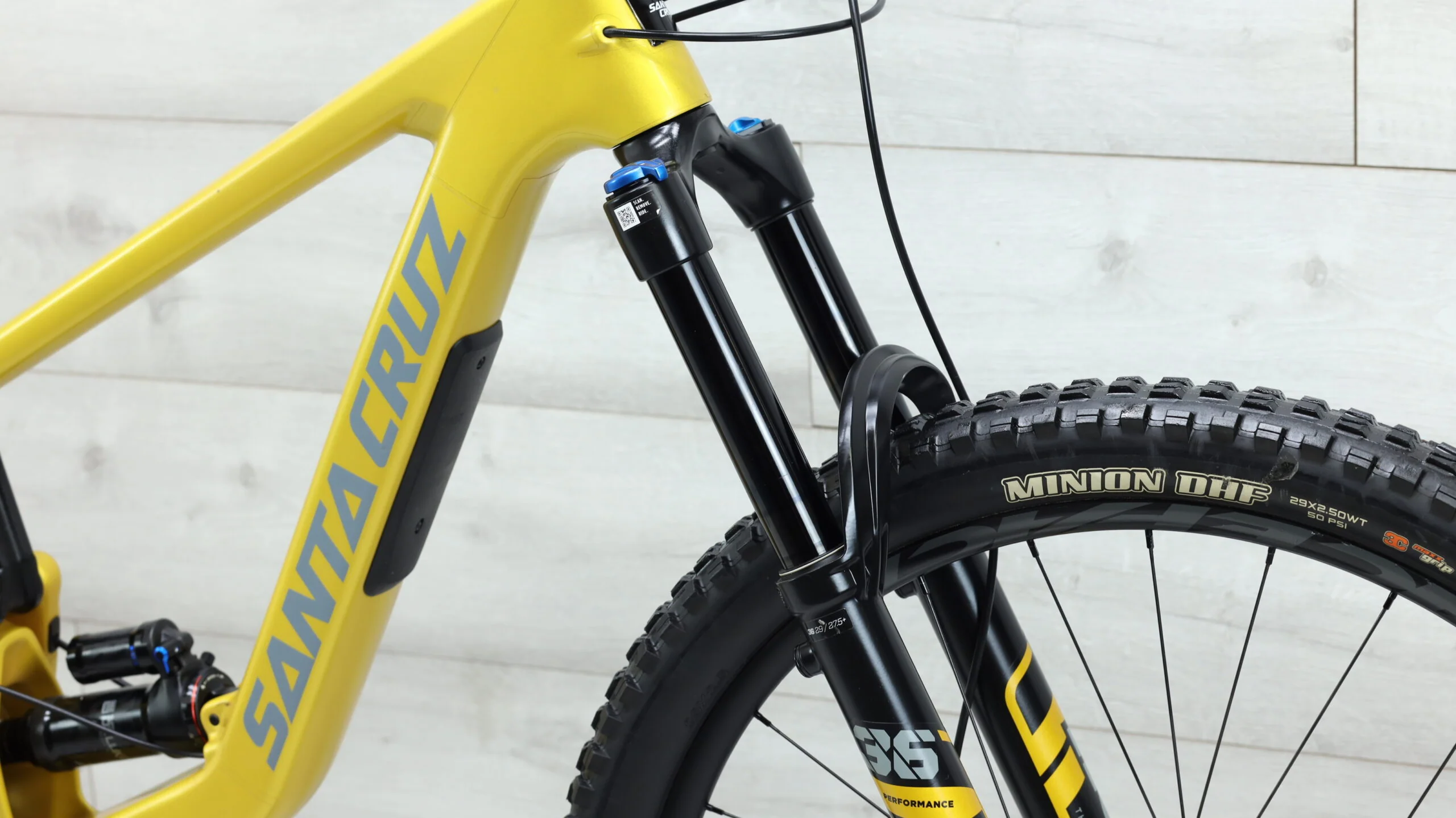 2022 Santa Cruz Bronson MX Mountain Bike - Medium - Image 9