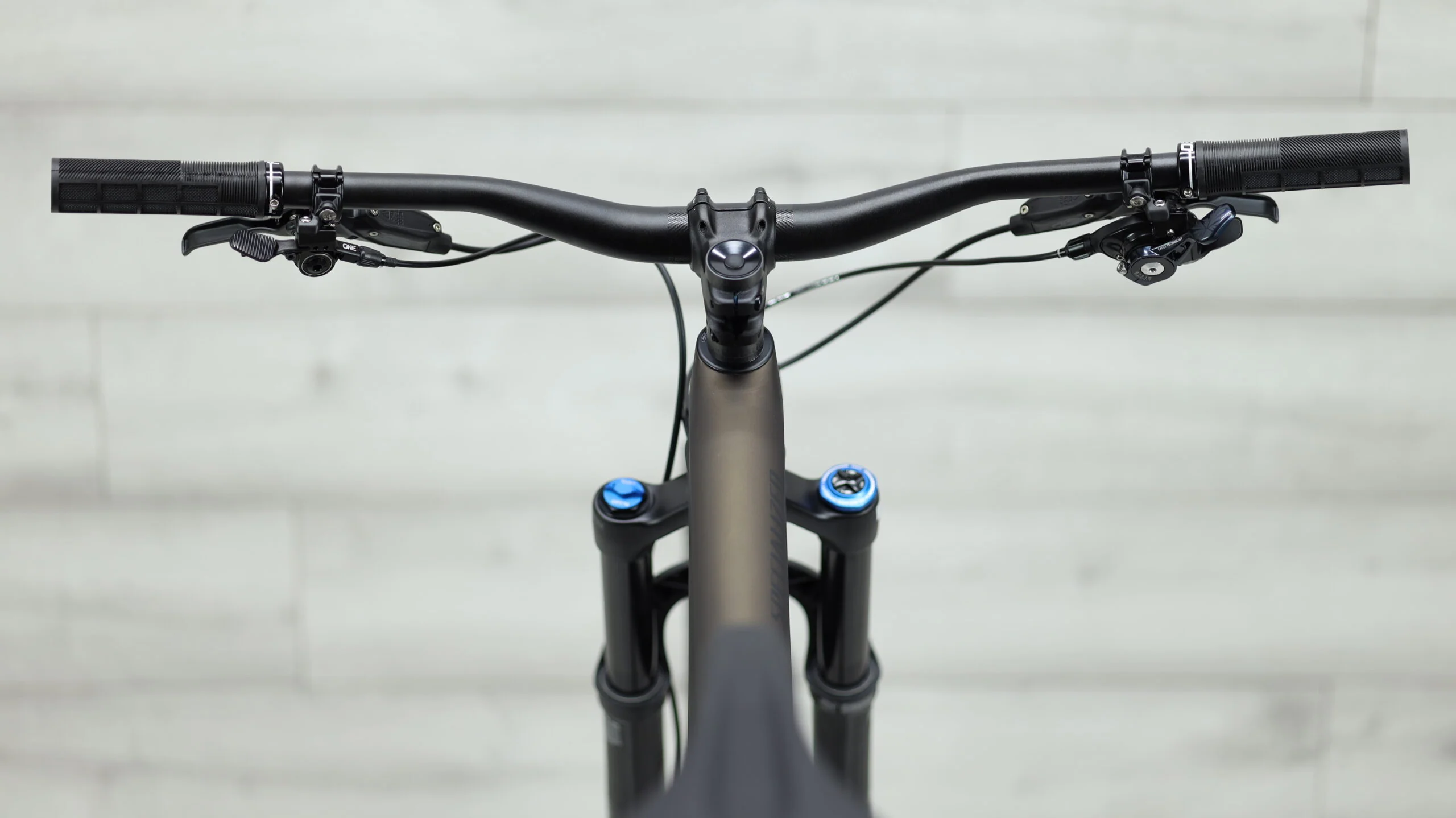2022 Specialized Stumpjumper Expert Mountain Bike - Large - Image 12