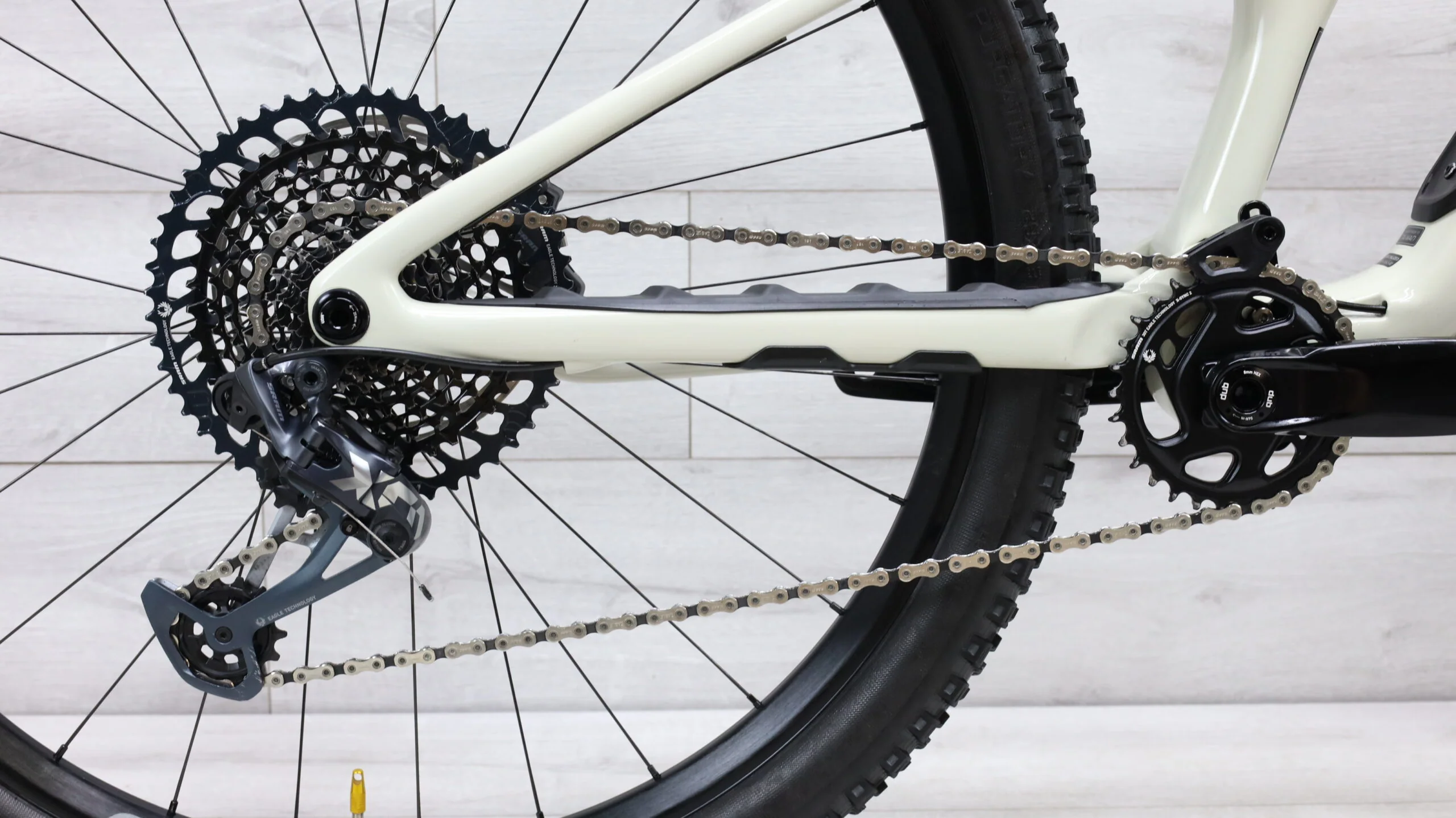 2022 Specialized Stumpjumper Expert  Mountain Bike - Medium - Image 4
