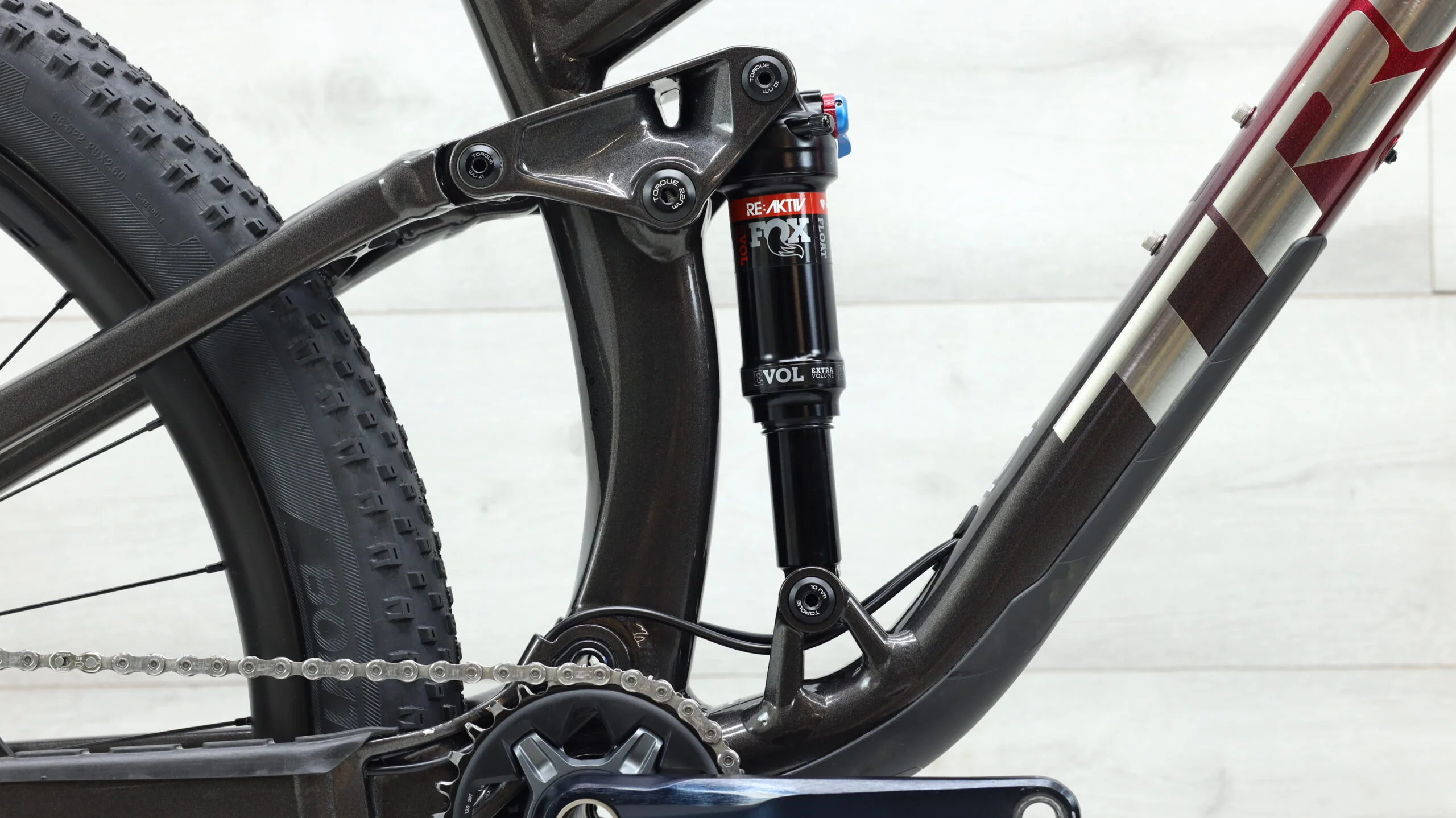 2022 Trek Fuel EX 8 Mountain Bike - X-Large - Image 9