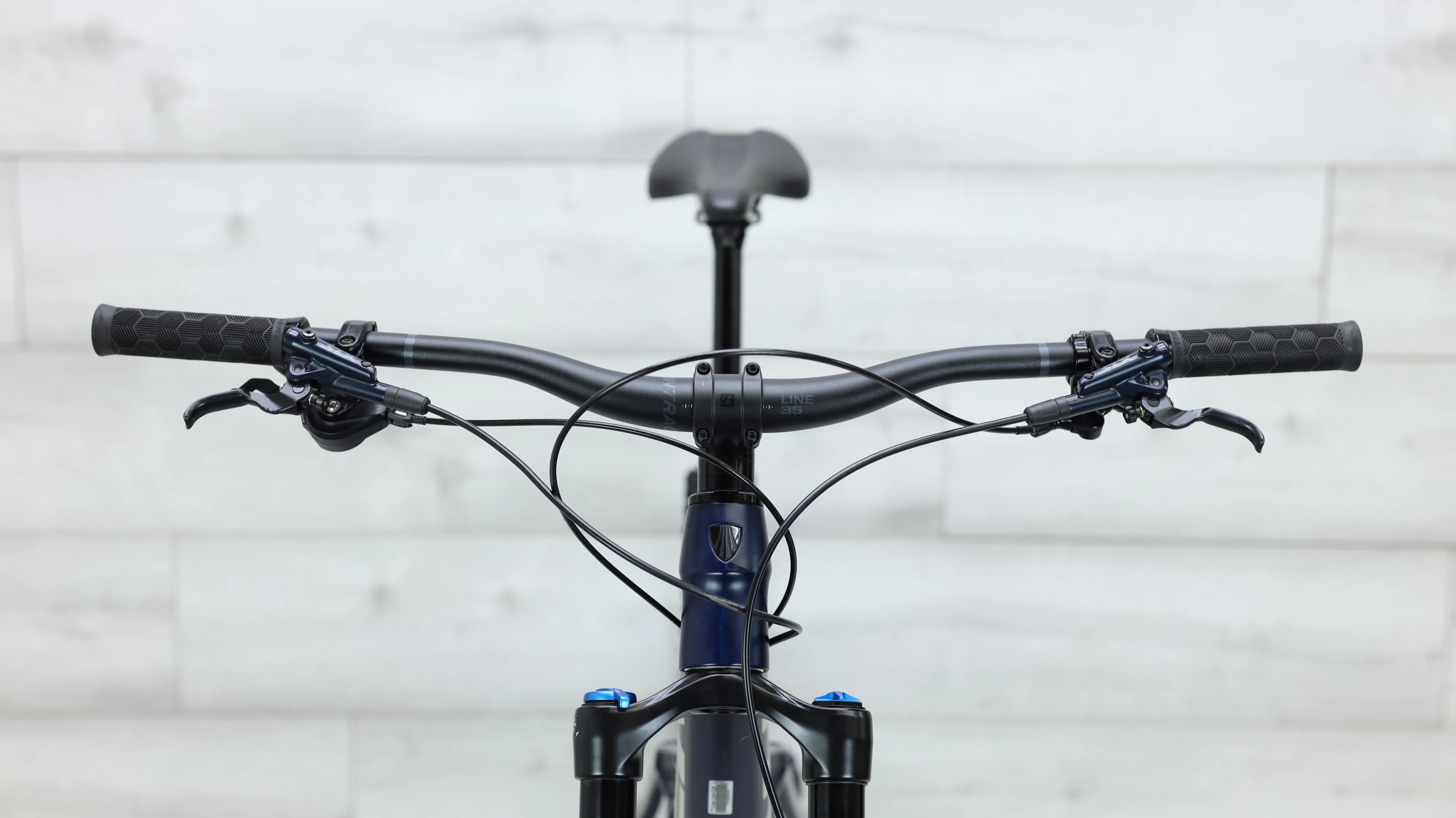 2022 Trek Fuel EX 9.7 Mountain Bike - Med/Large - Image 11