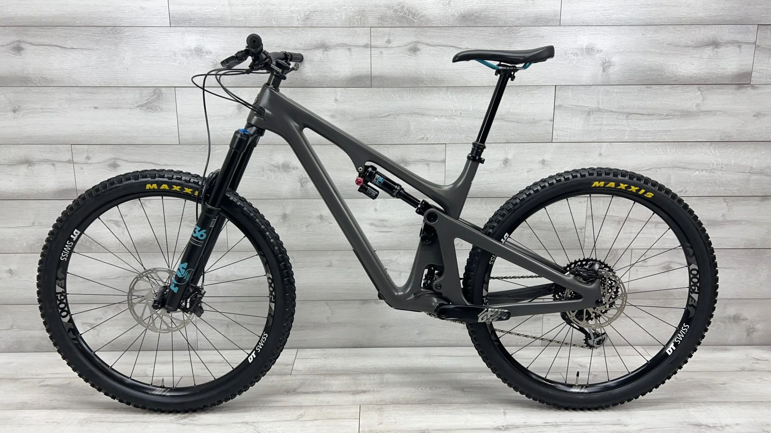 2022 Yeti SB130  Mountain Bike - Large - Image 2