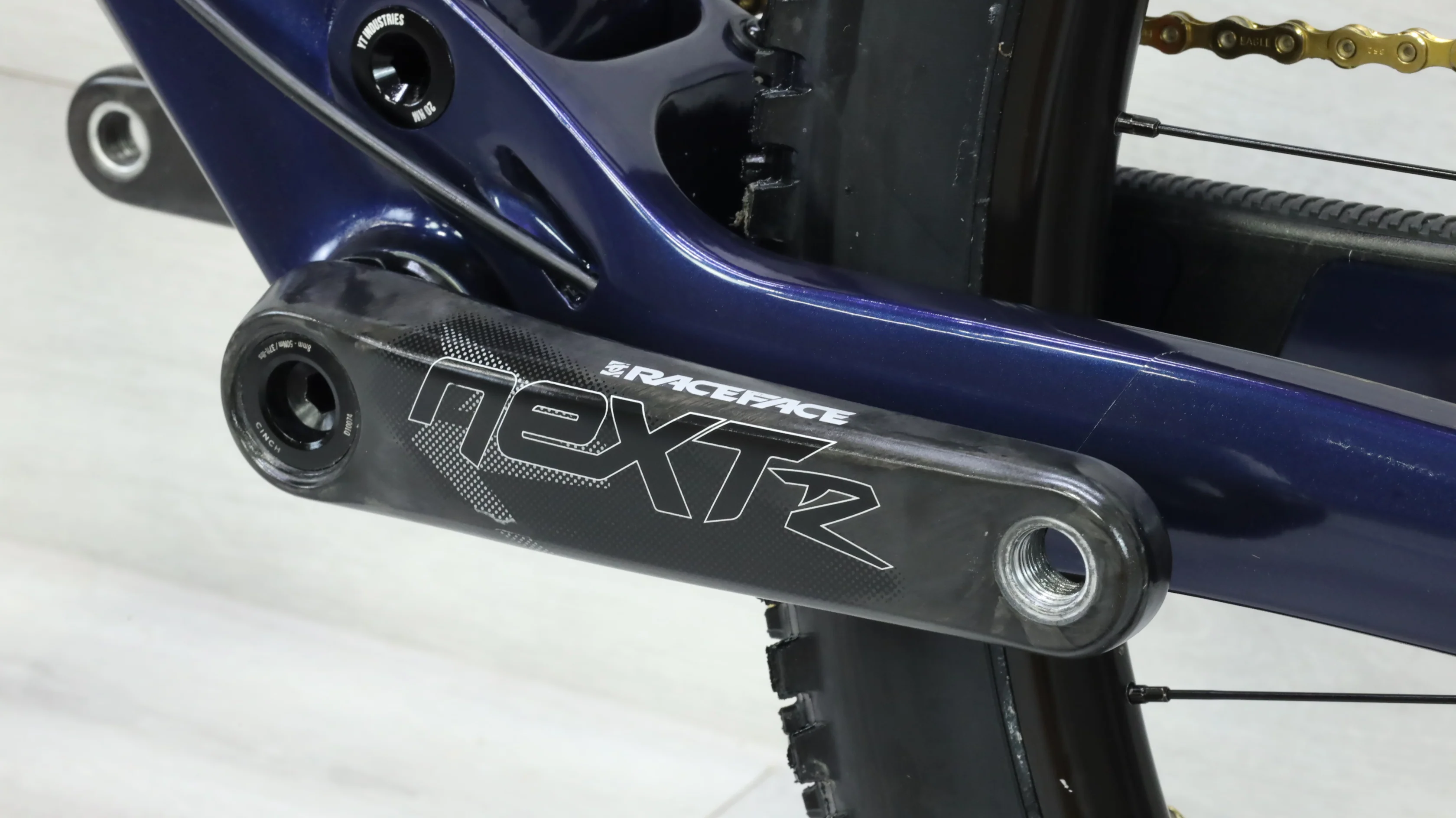 2023 YT Izzo Core AXS Mountain Bike - Large - Image 6