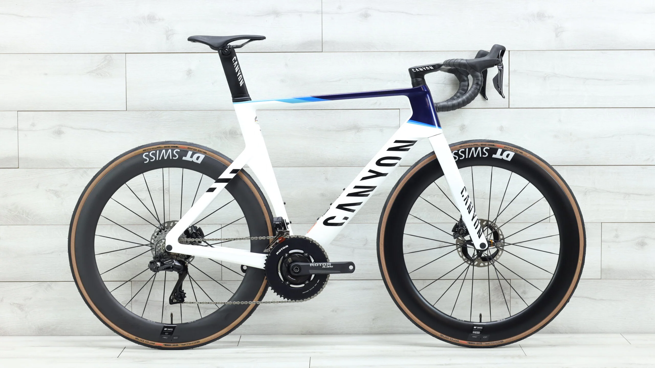 2023 Canyon Aeroad CFR Disc Di2 Road Bike - Large