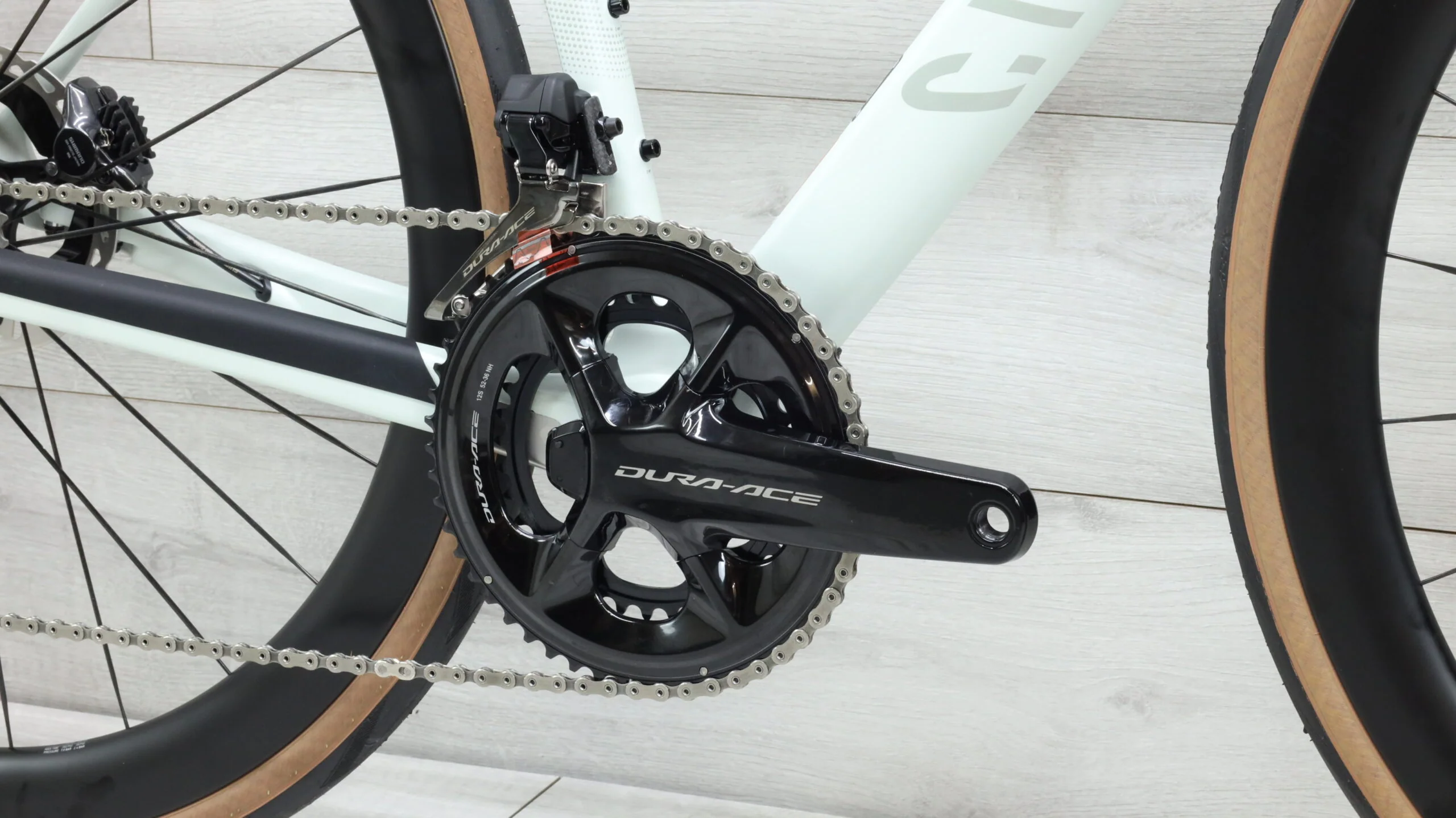 2023 Canyon Endurace CFR Di2 Road Bike - Small - Image 5