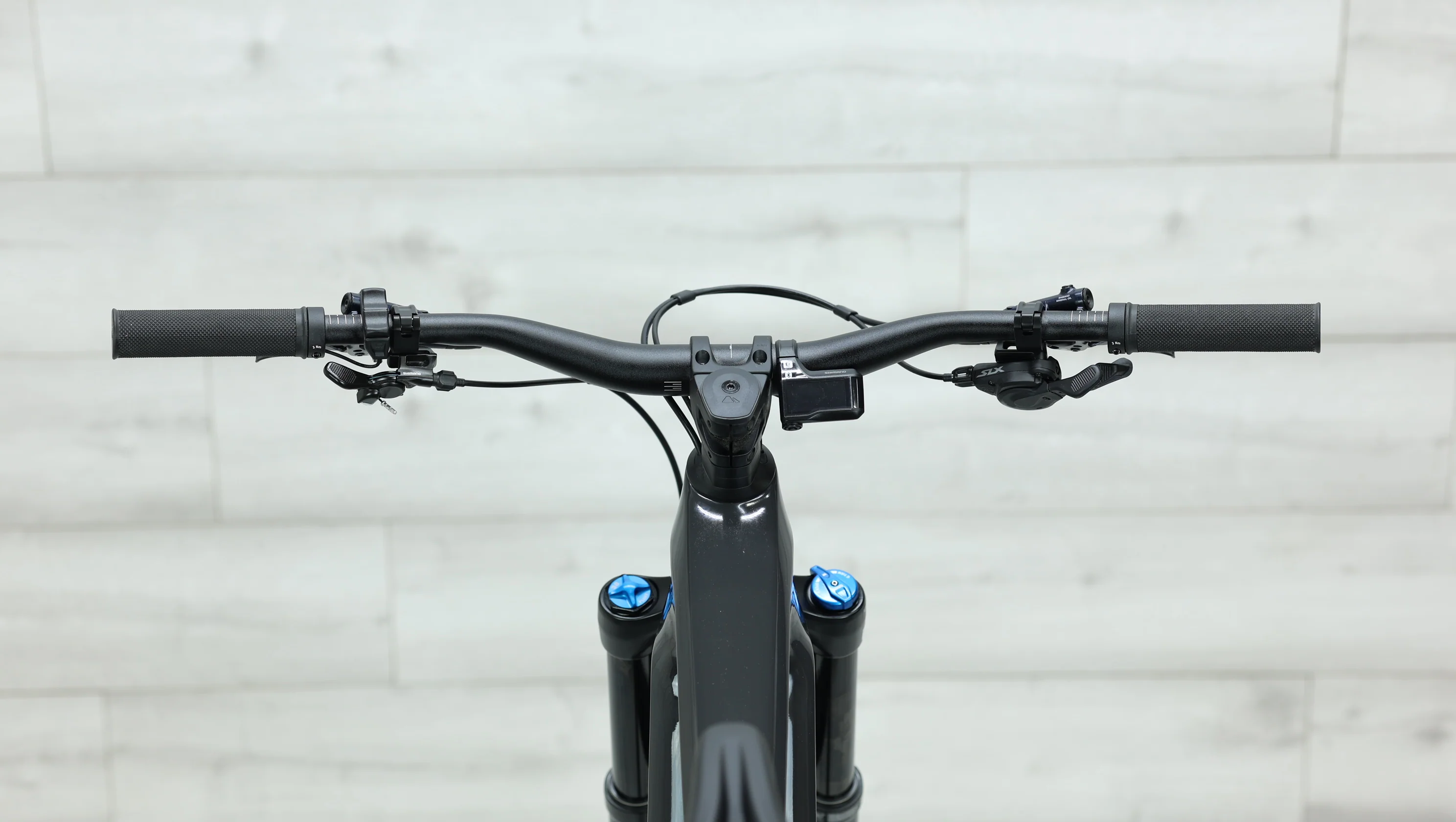 2023 Canyon Spectral:ON CF 8 Mountain E-Bike - Small - Image 12