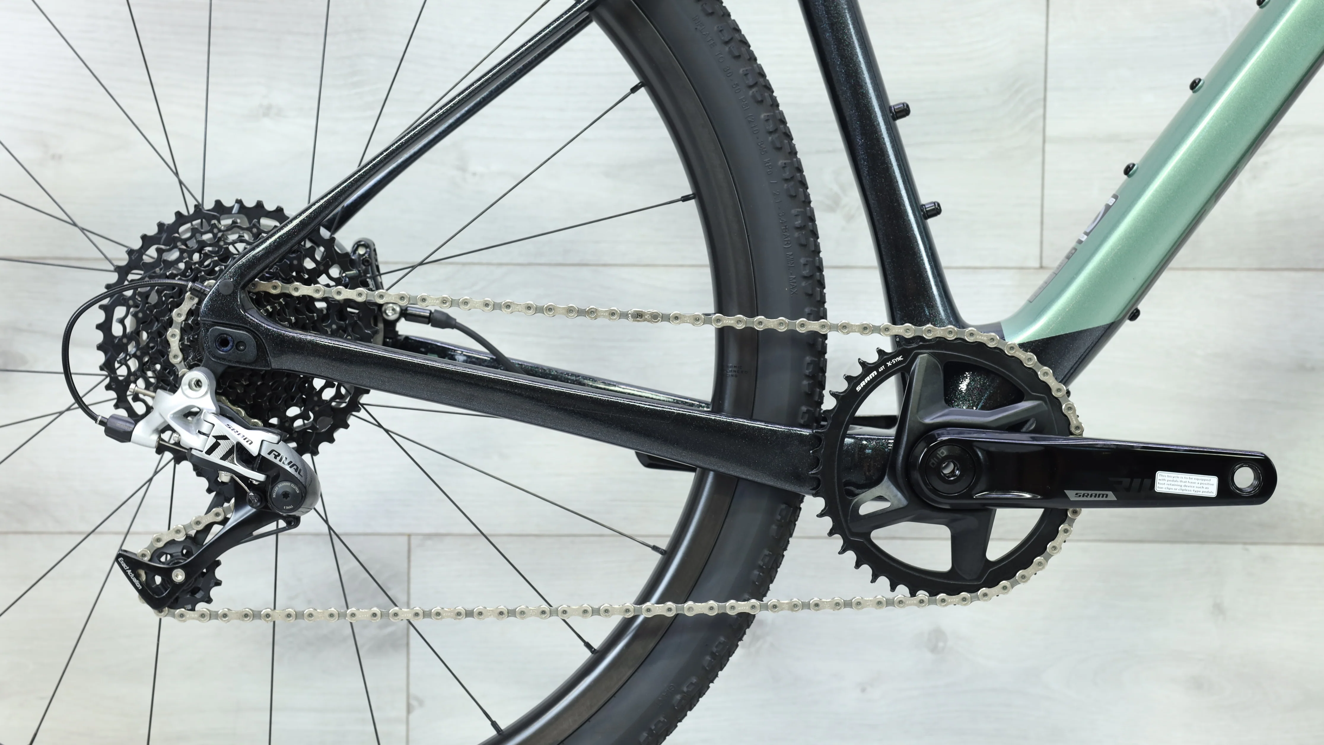2023 Giant Revolt X Advanced Pro 2 Gravel Bike - Med/Large - Image 4