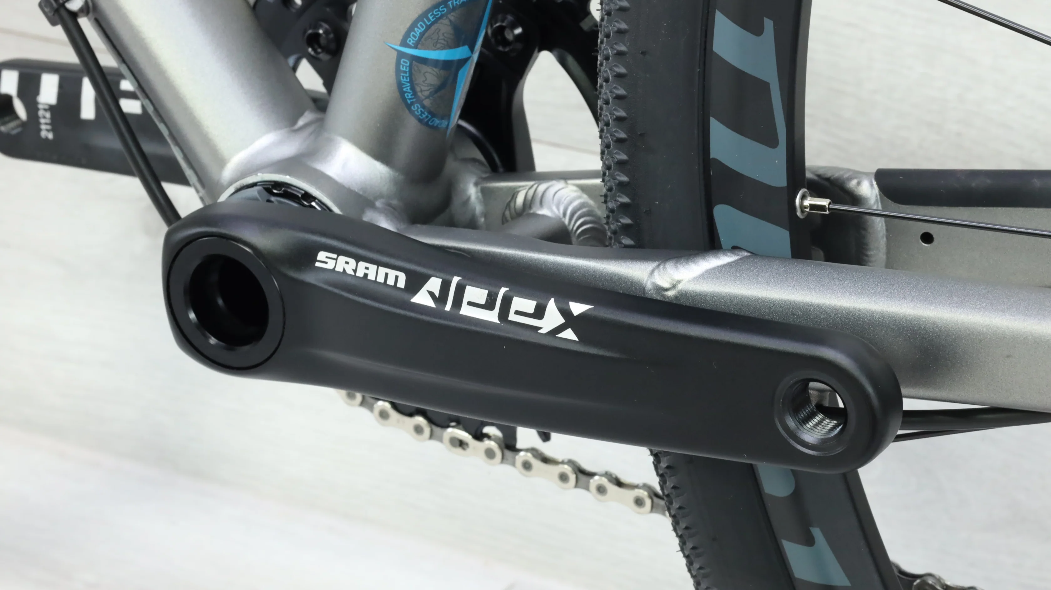 2023 Niner RLT 9 2-STAR SRAM APEX 1 Gravel Bike - 62cm - Image 6