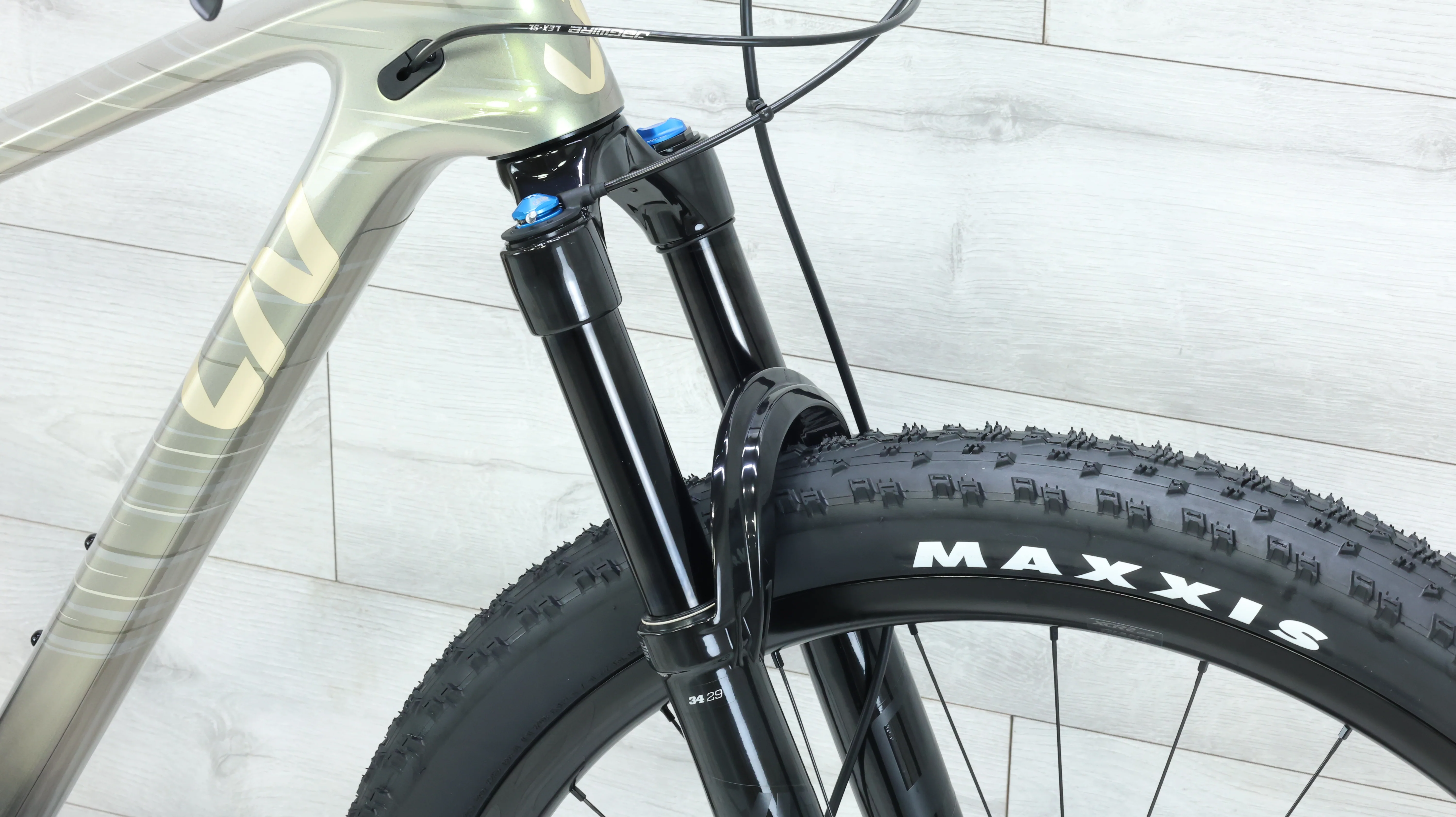 2025 Liv Pique Advanced 29 2 Mountain Bike - Small - Image 10