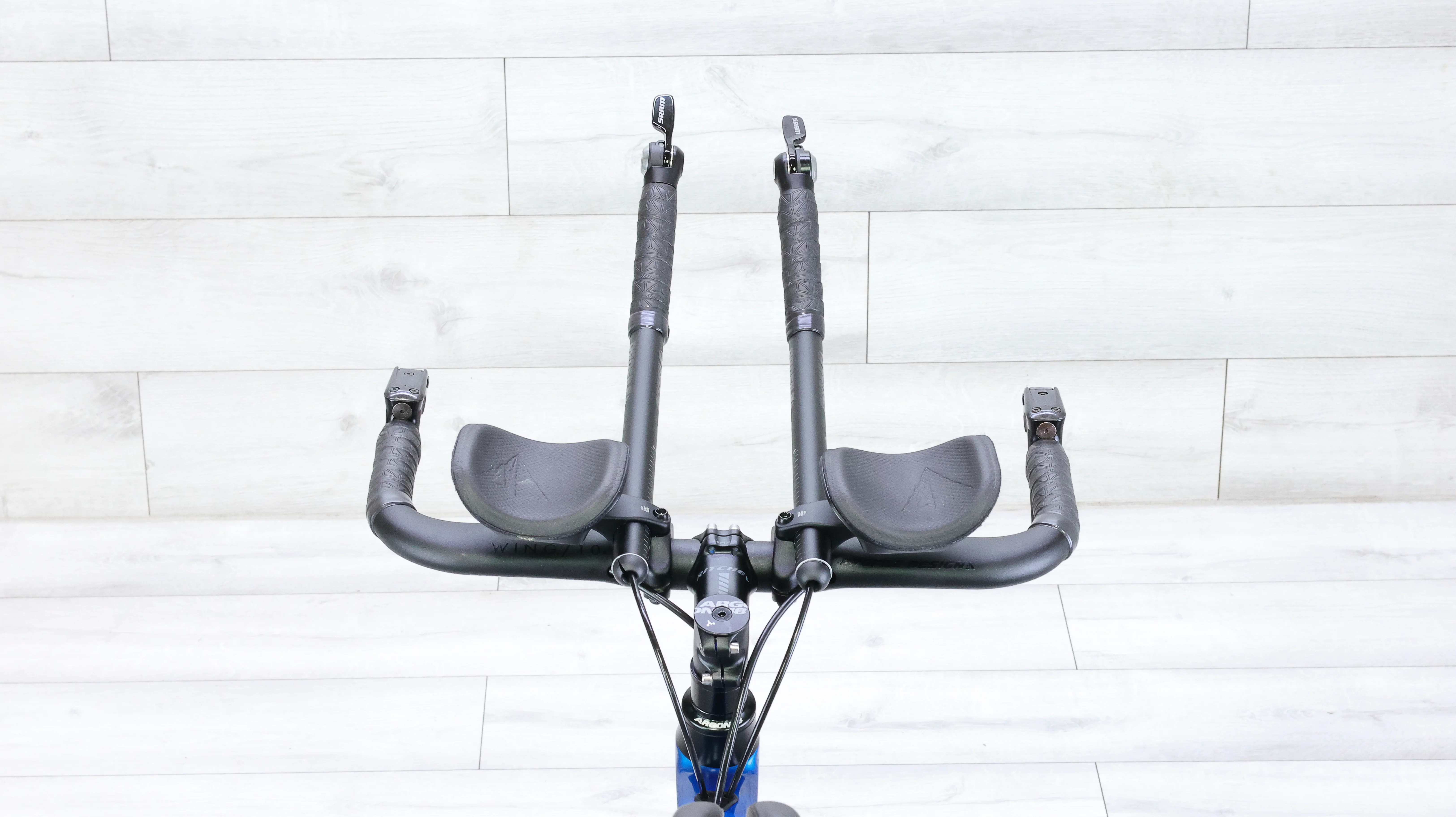 Argon 18 E-117 Tri Disc SRAM Force 22 Triathlon Bike - 2022, Medium - Image 13