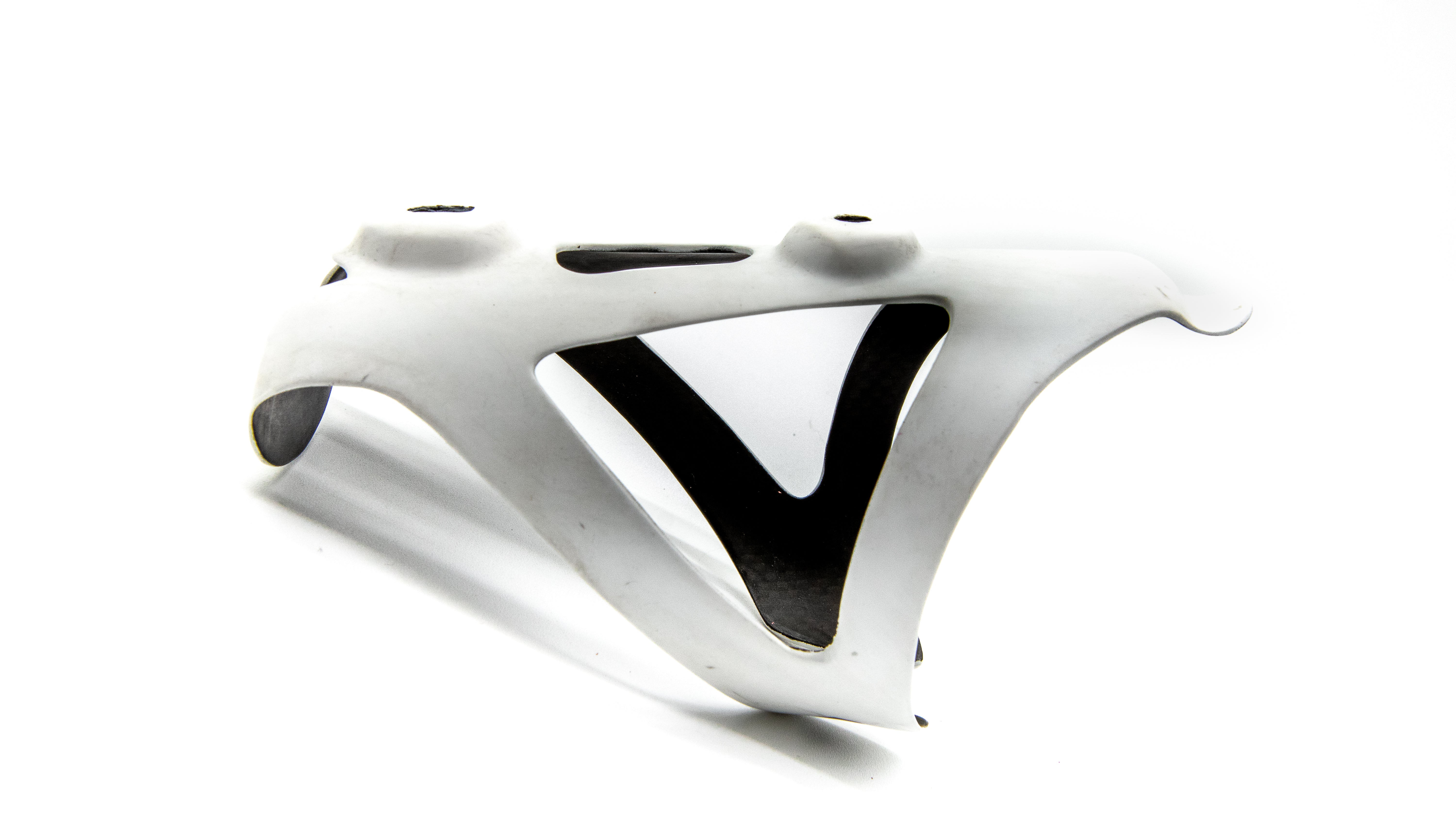 Blackburn Camber Carbon Bottle Cage 27g - Image 2