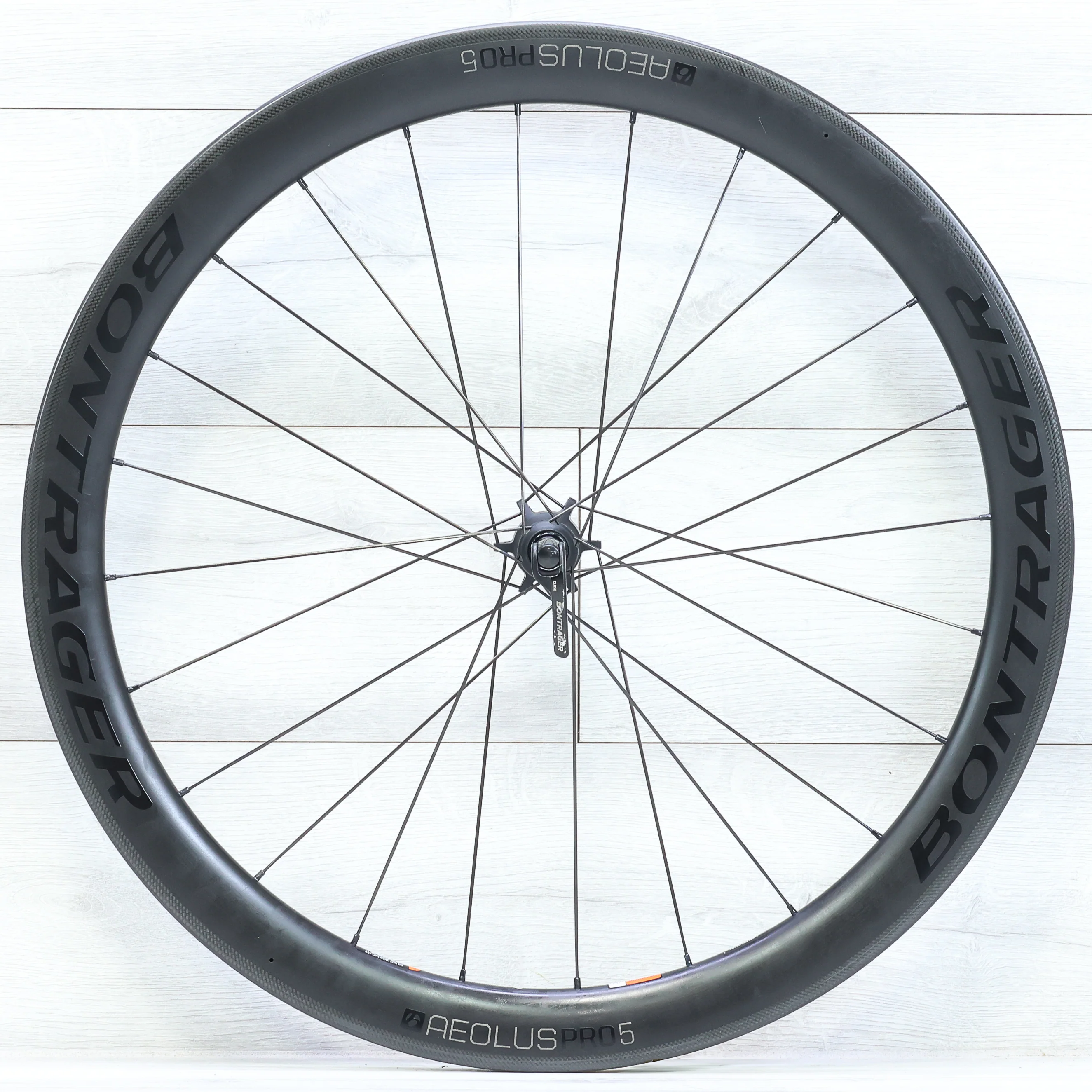 Bontrager Aeolus Pro 5 TLR Carbon Rim Brake Wheelset Shimano/SRAM 11 Speed - Image 6