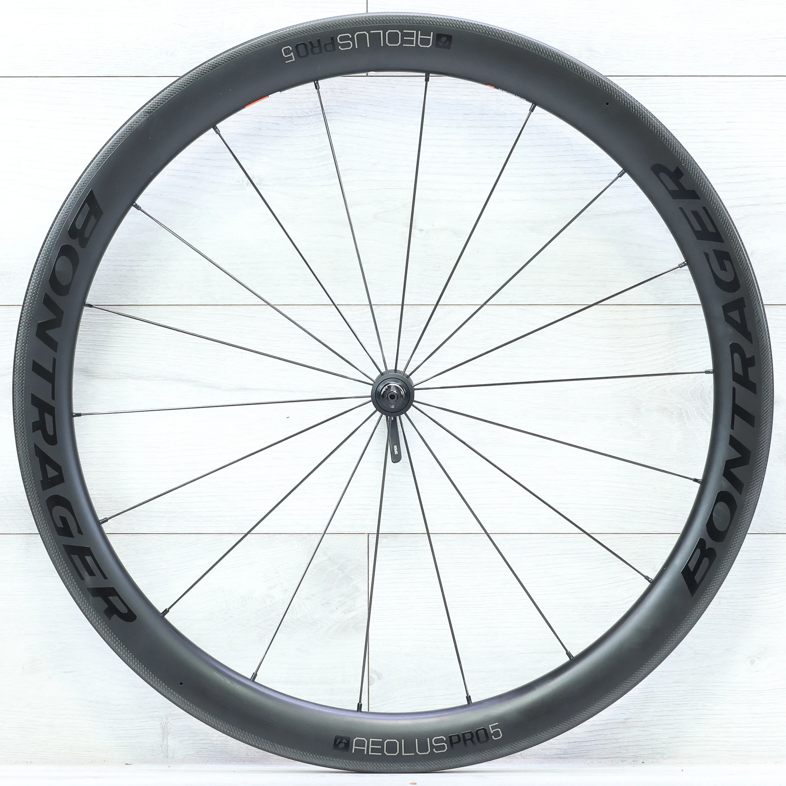 Bontrager Aeolus Pro 5 TLR Carbon Rim Brake Wheelset Shimano/SRAM 11 Speed - Image 7