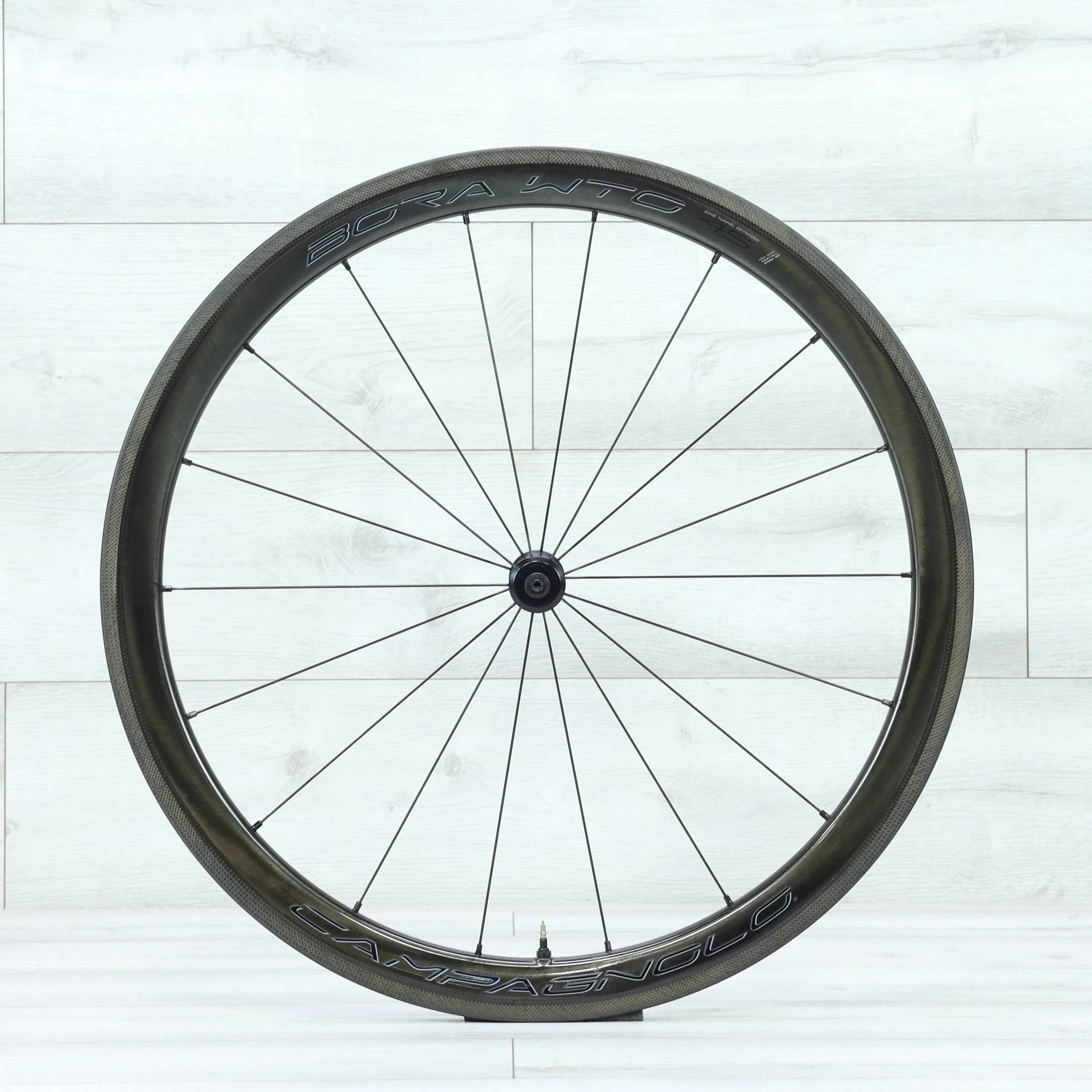Campagnolo Bora WTO 45 Carbon Tubeless Clincher Shimano HG Rim Road Bike Wheelset - Image 12