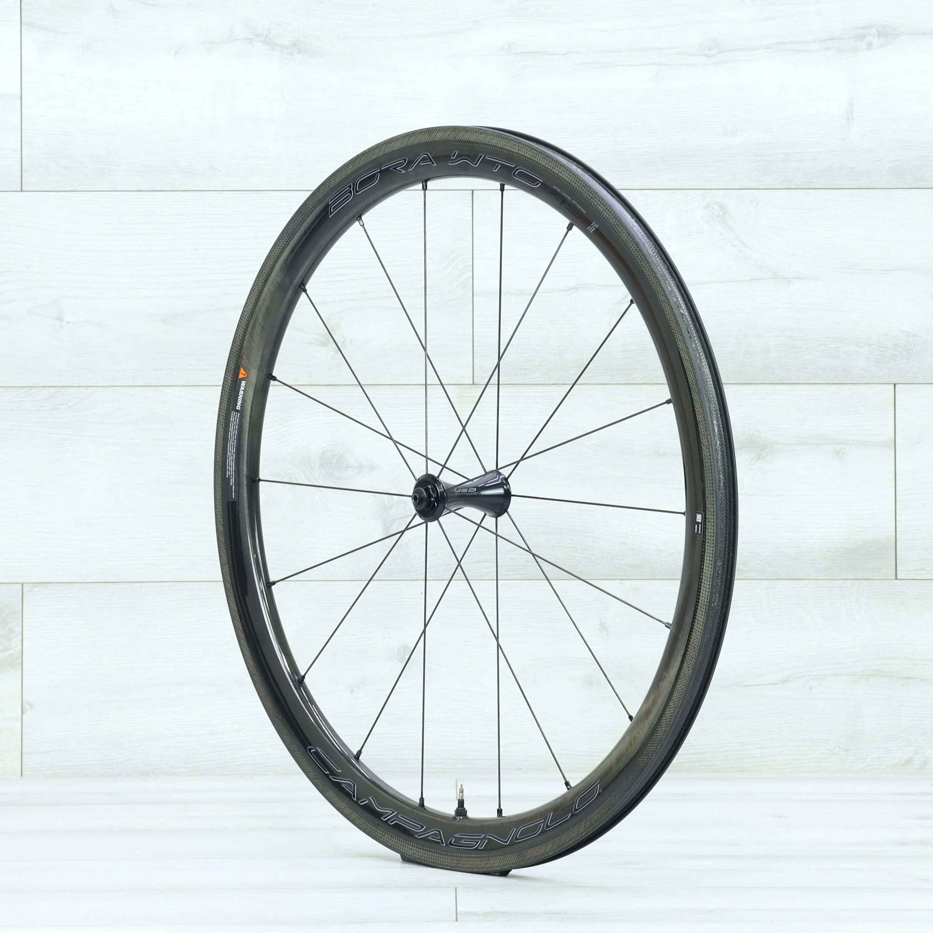 Campagnolo Bora WTO 45 Carbon Tubeless Clincher Shimano HG Rim Road Bike Wheelset - Image 18