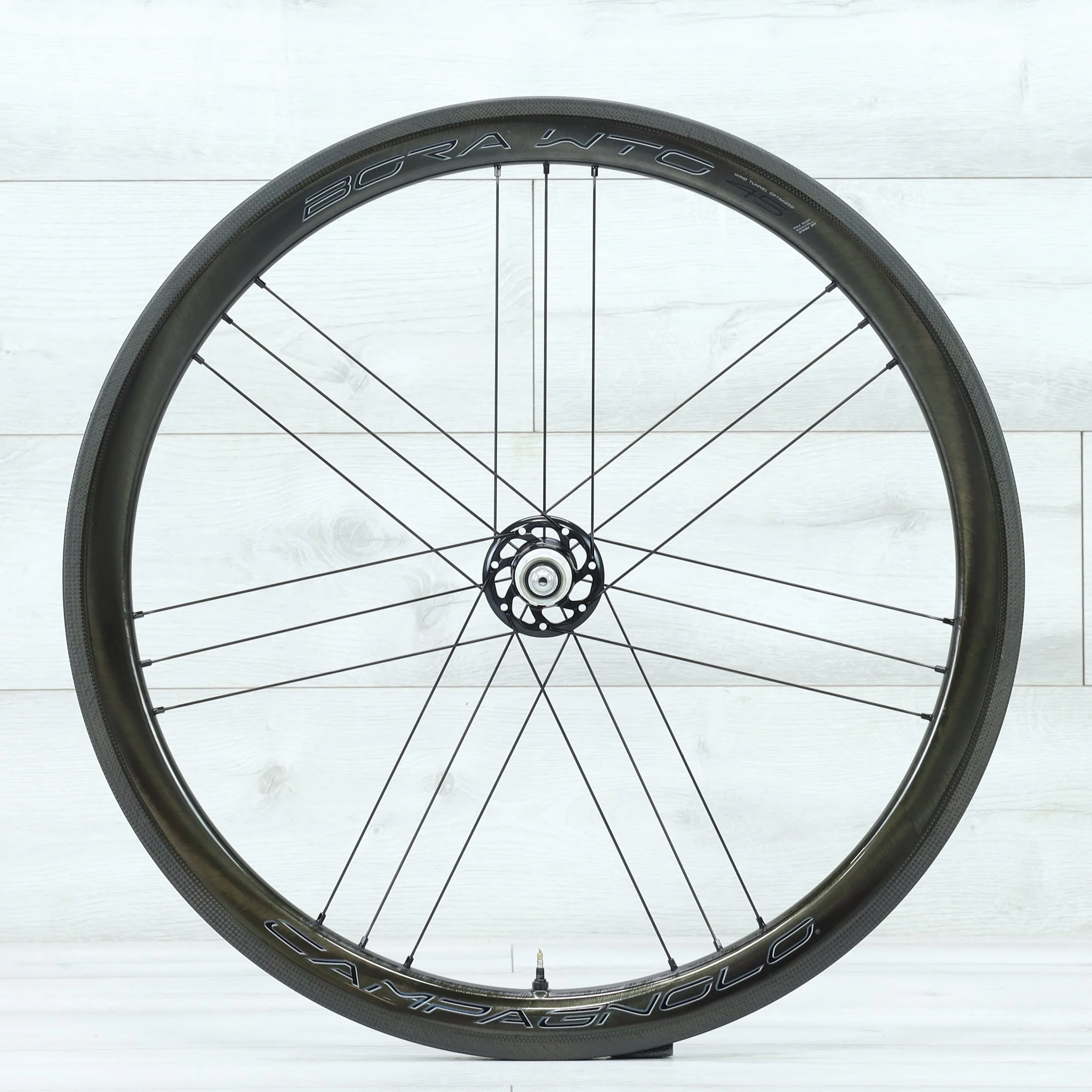Campagnolo Bora WTO 45 Carbon Tubeless Clincher Shimano HG Rim Road Bike Wheelset - Image 2