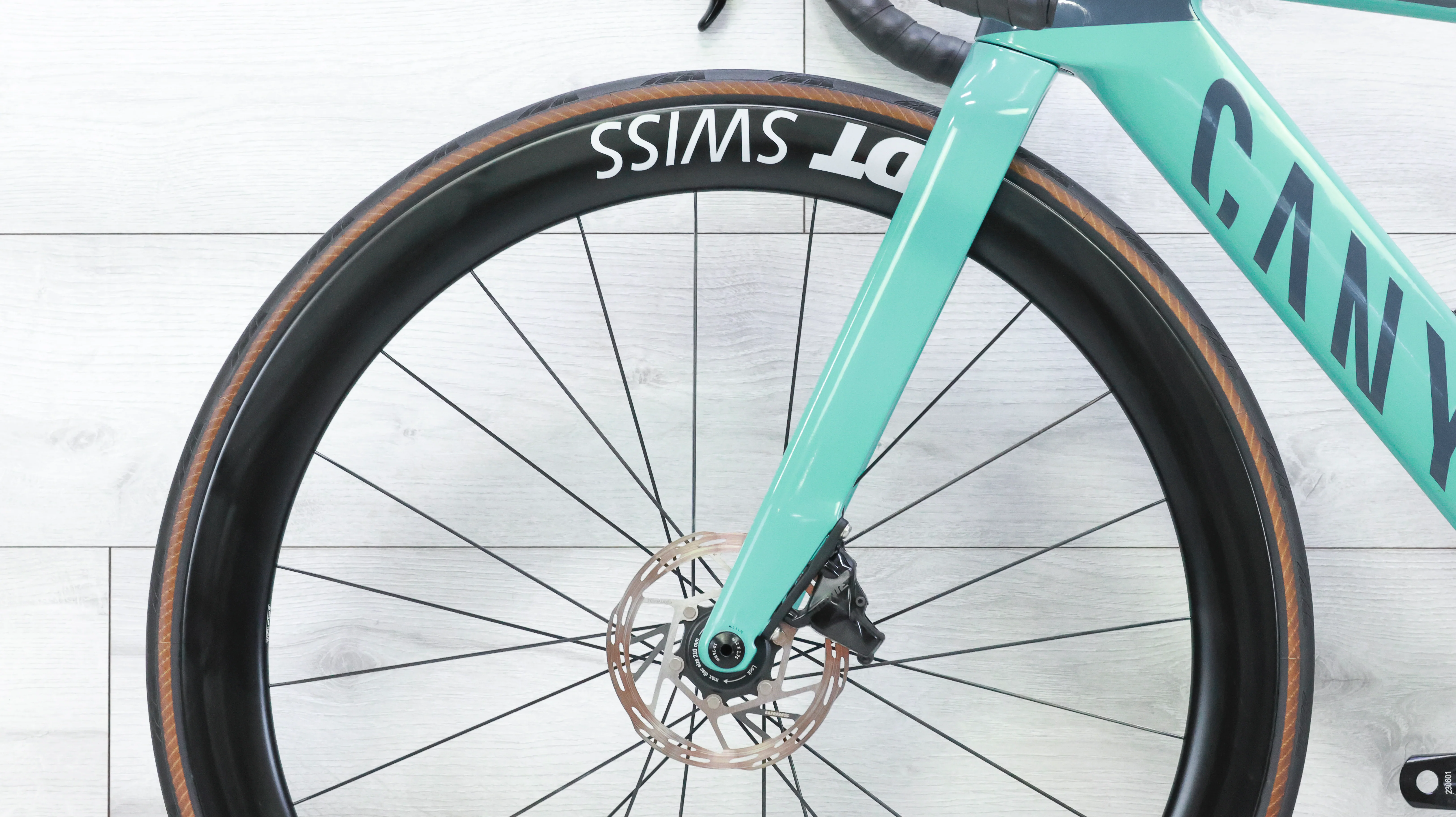 Canyon Aeroad CF SLX 7 eTap Road Bike - 2024, XX-Small - Image 14