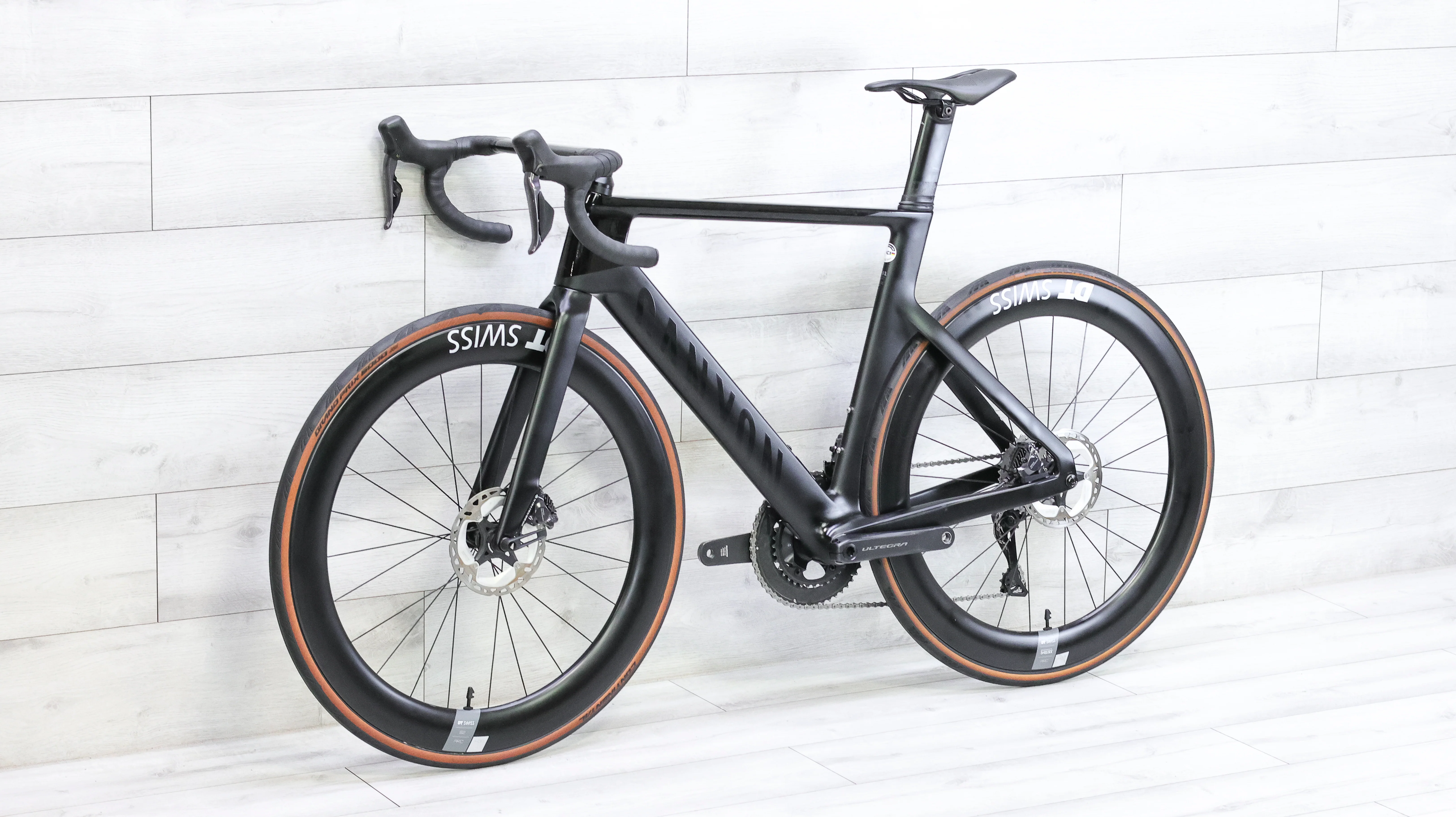 Canyon Aeroad CF SLX 8 Disc Di2 Road Bike - 2023, Medium - Image 4