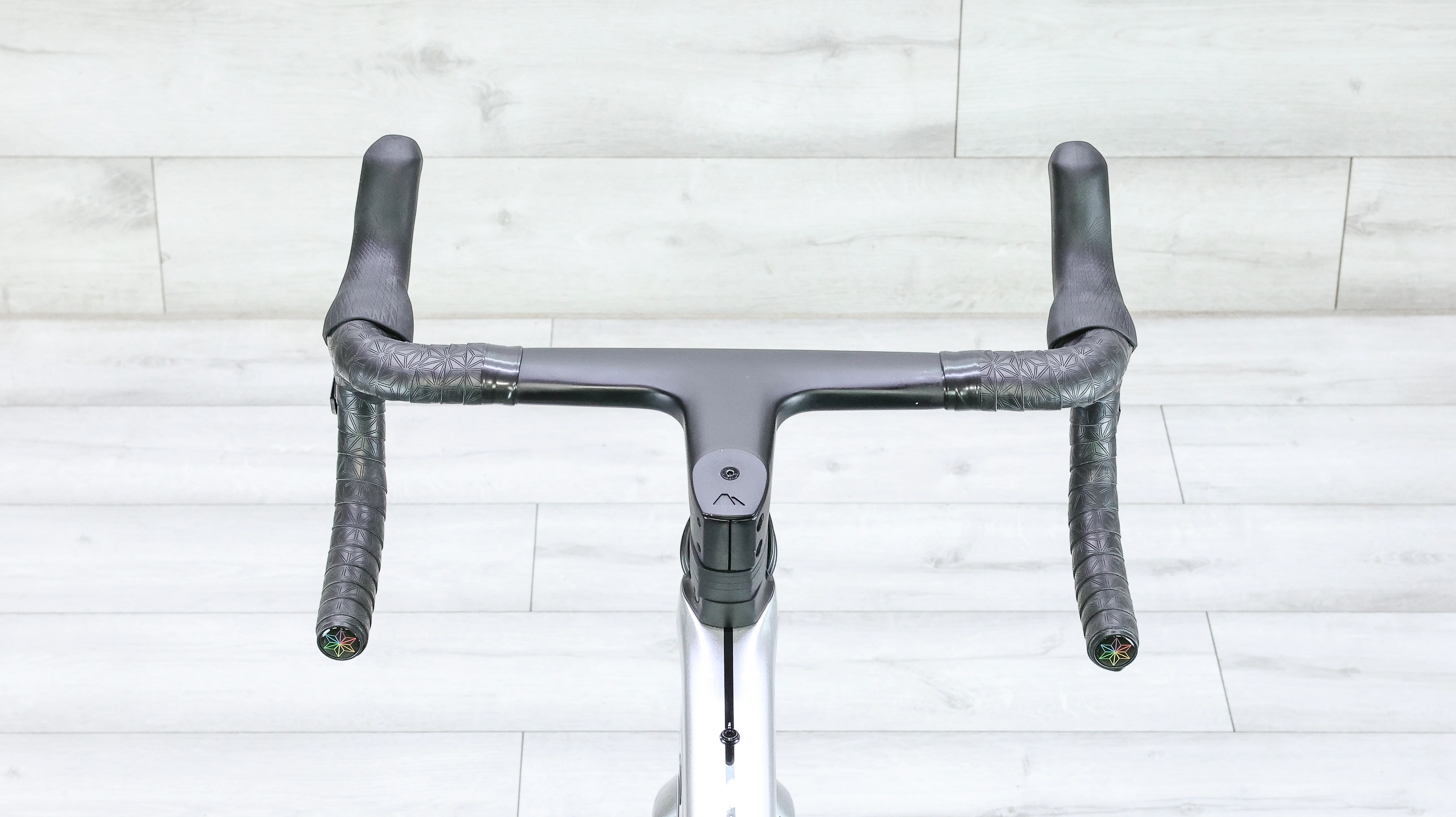 Canyon Endurace CF 7 Road Bike - 2025, Medium - Image 13