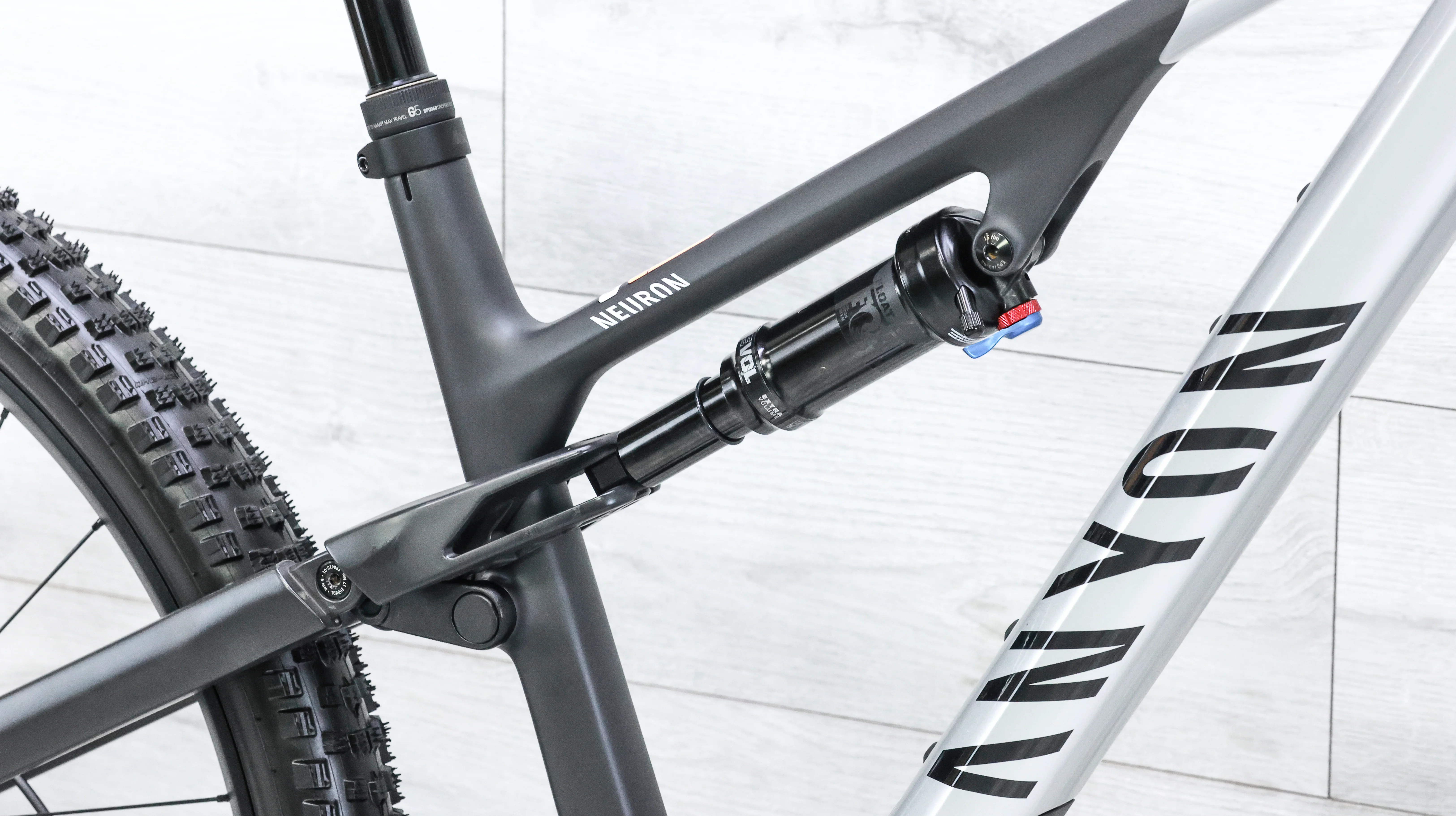 Canyon Neuron CF 8 Mountain Bike - 2024, Medium - Image 10