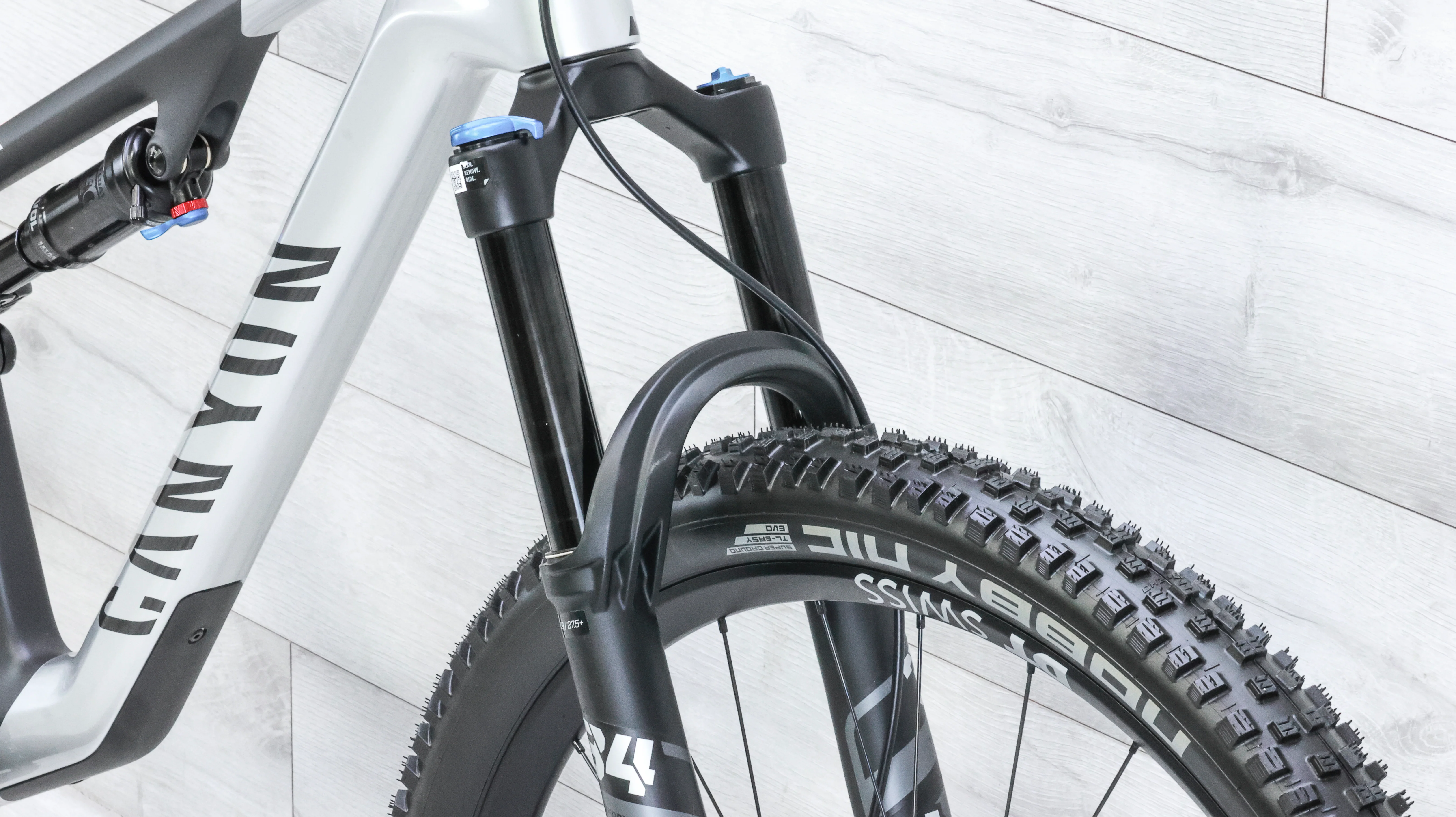 Canyon Neuron CF 8 Mountain Bike - 2024, Medium - Image 8