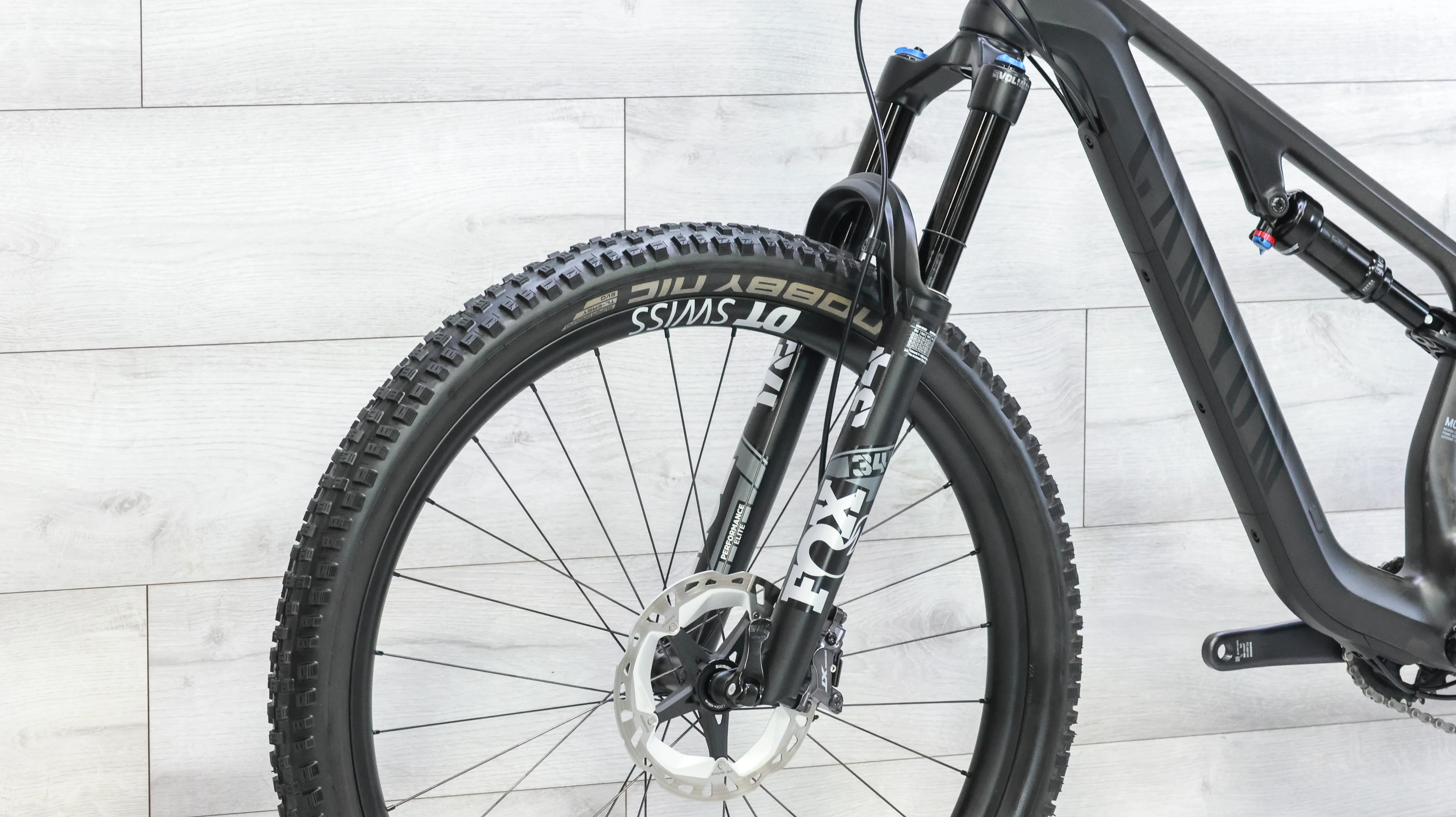 Canyon Neuron CF 9 Mountain Bike - 2023, X-Small - Image 9