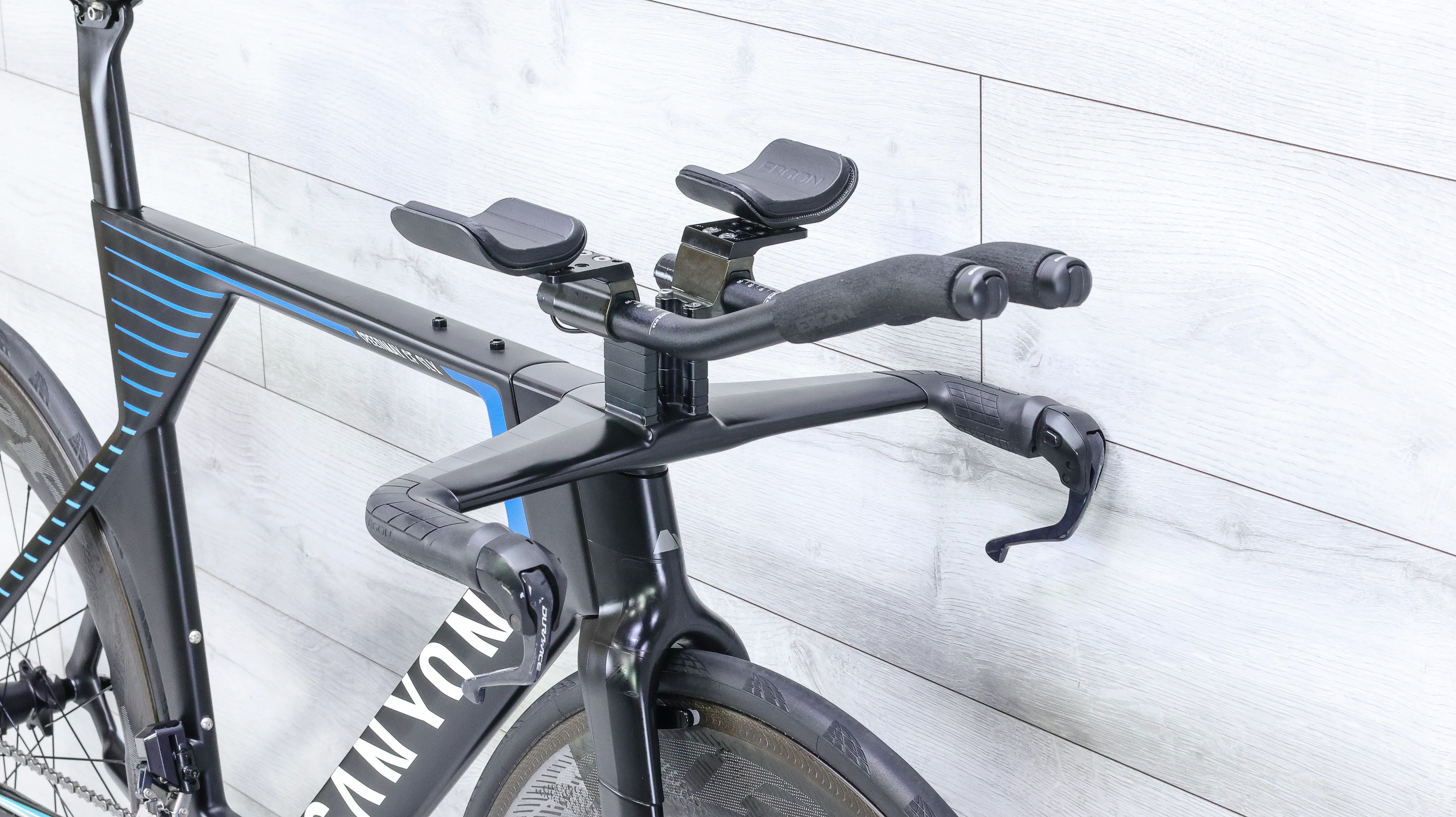 Canyon Speedmax CF SLX 9.0 LTD Triathlon Bike - 2020, Medium - Image 10