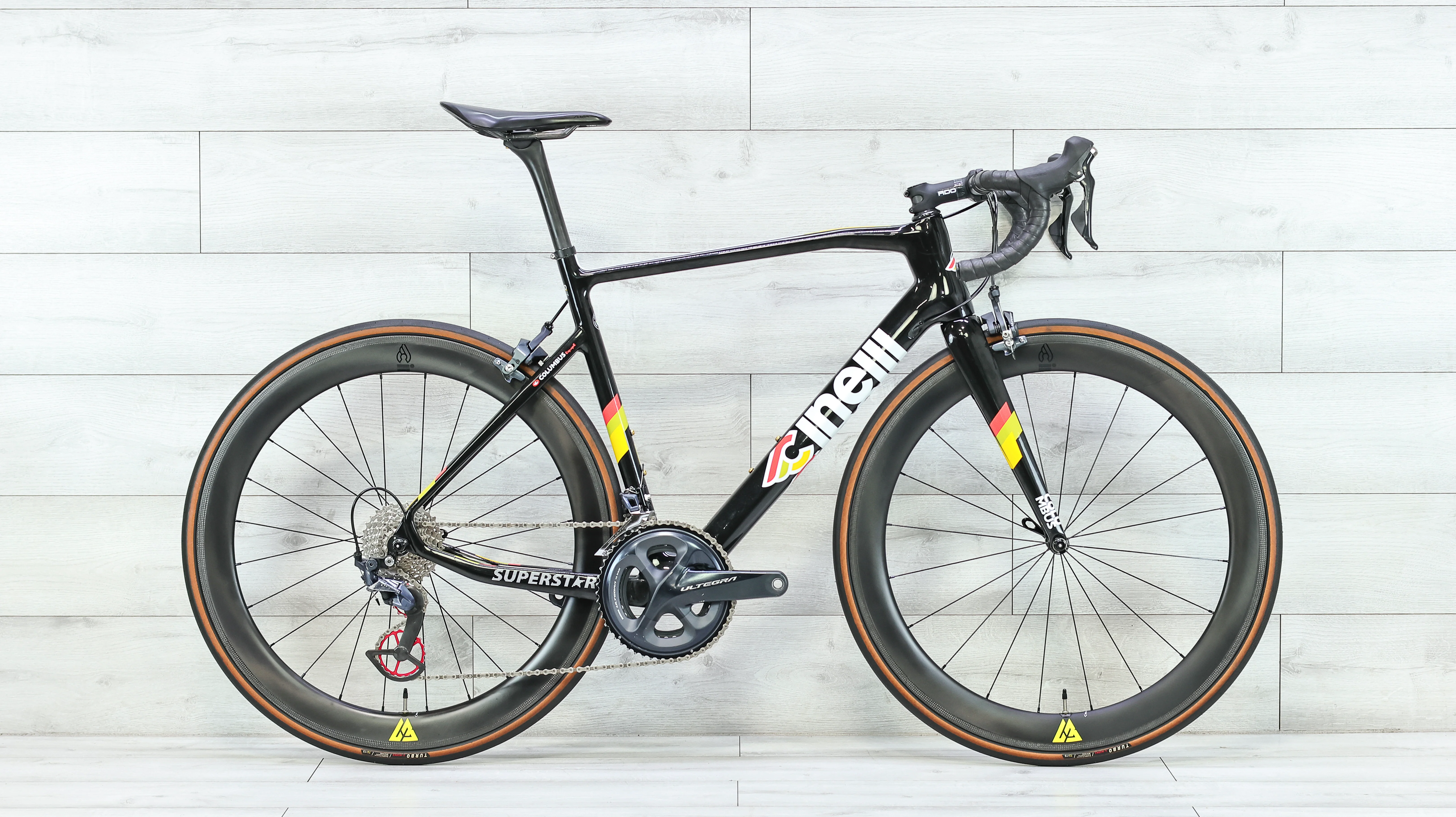 Cinelli Superstar Shimano Ultegra Road Bike - 2021, Large