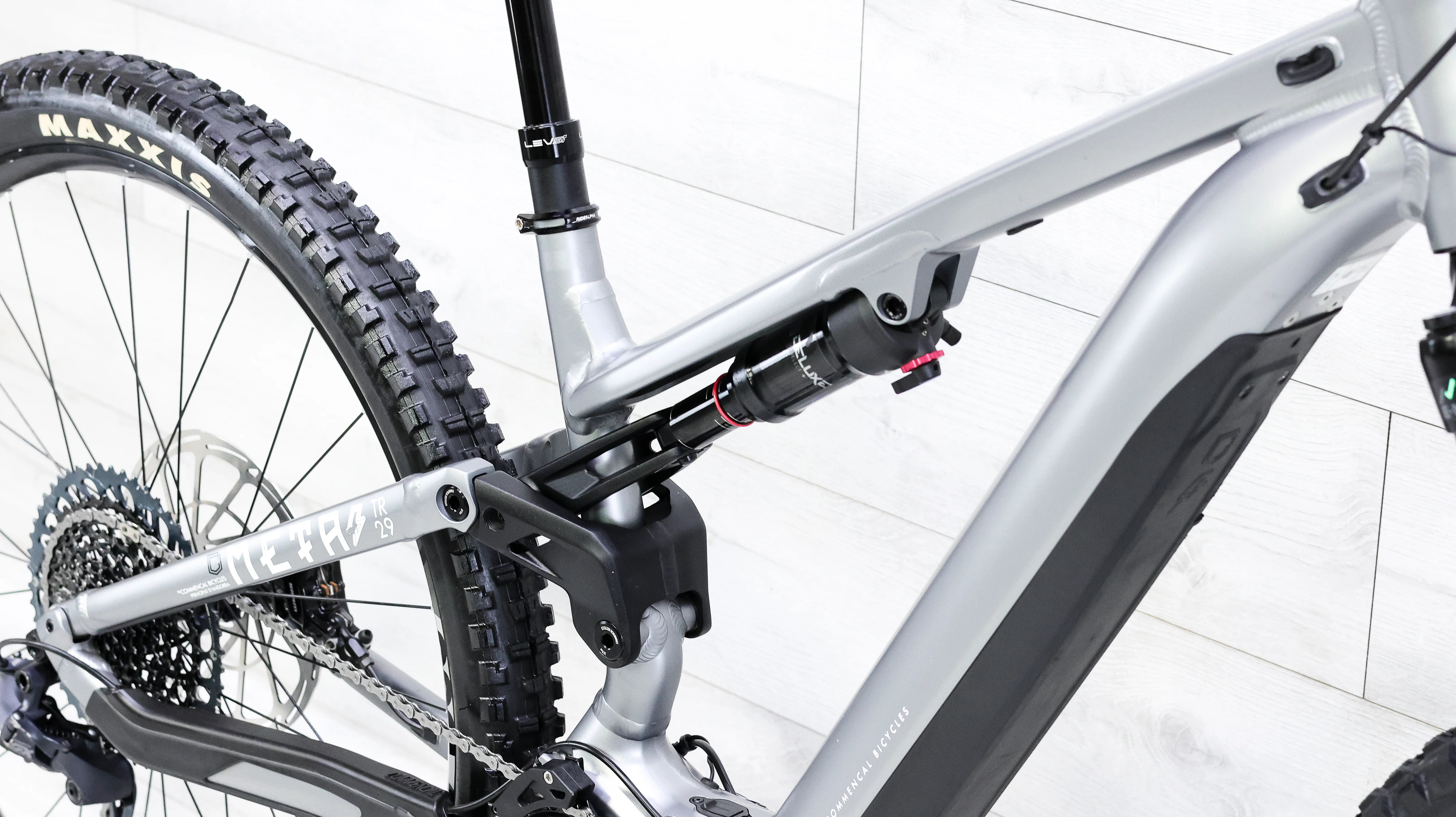 Commencal META Power TR Race Mountain E-Bike - 2021, Medium - Image 10